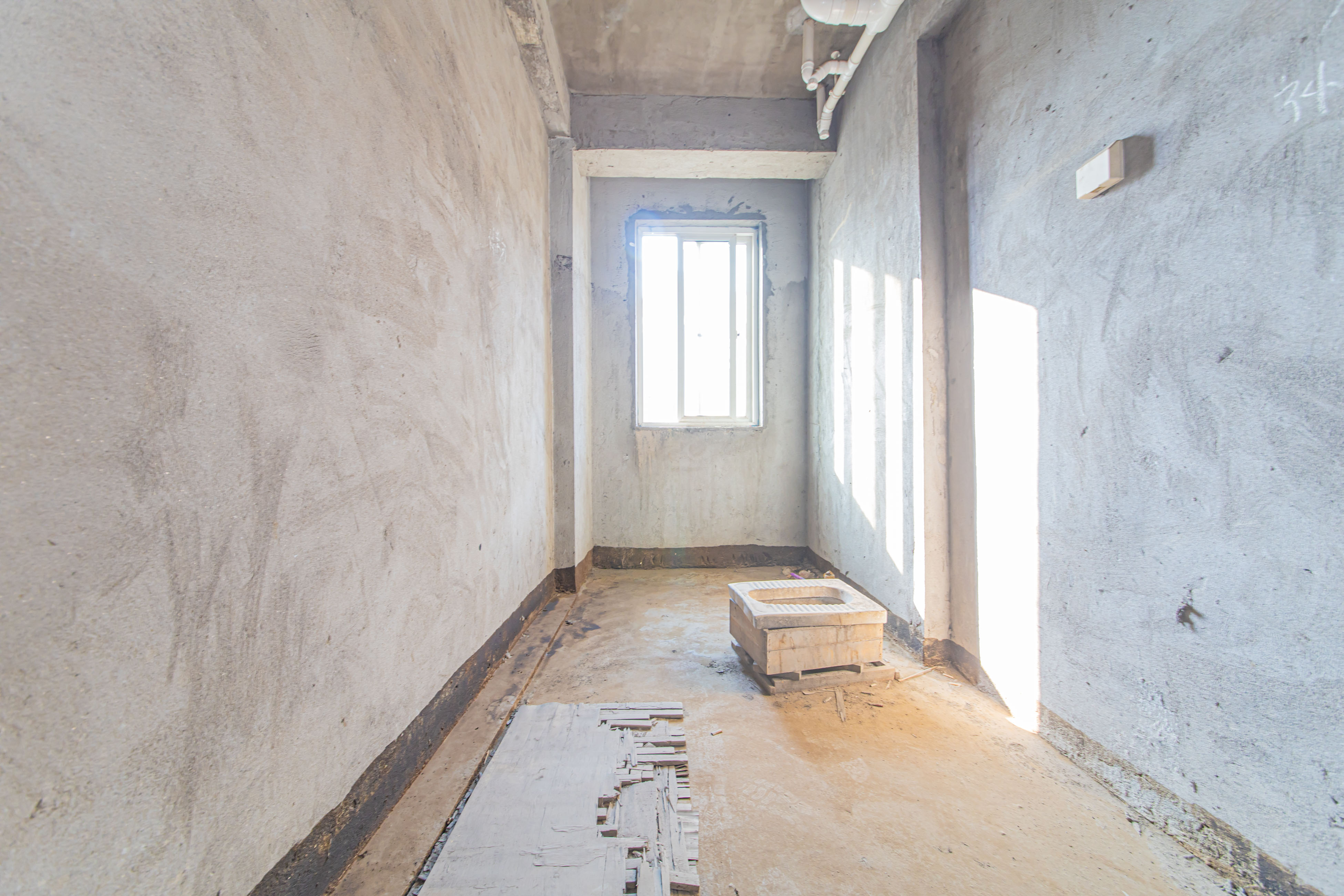 星城荣域  4室2厅2卫    199.8万卫生间