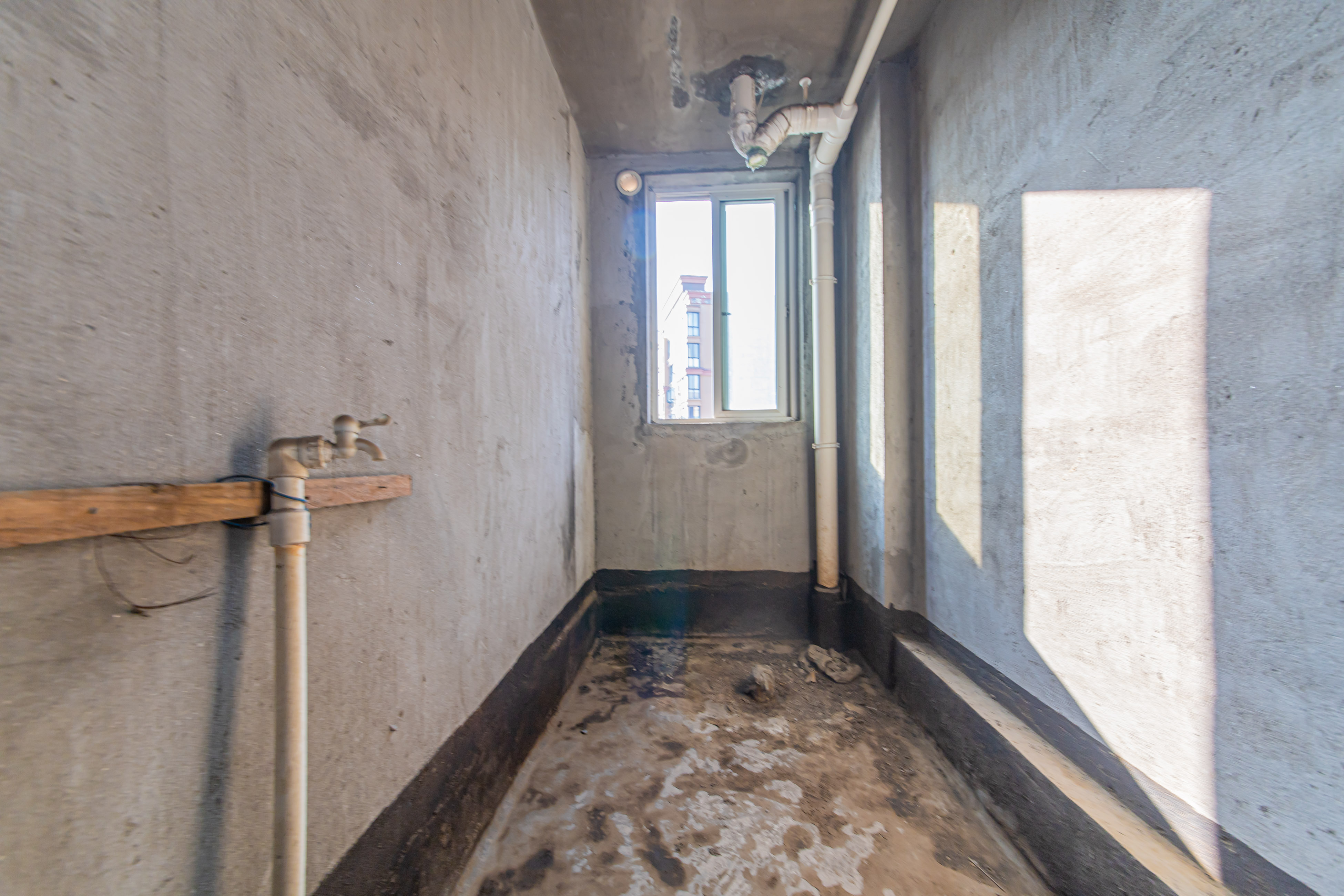 星城荣域  4室2厅2卫    199.8万卫生间