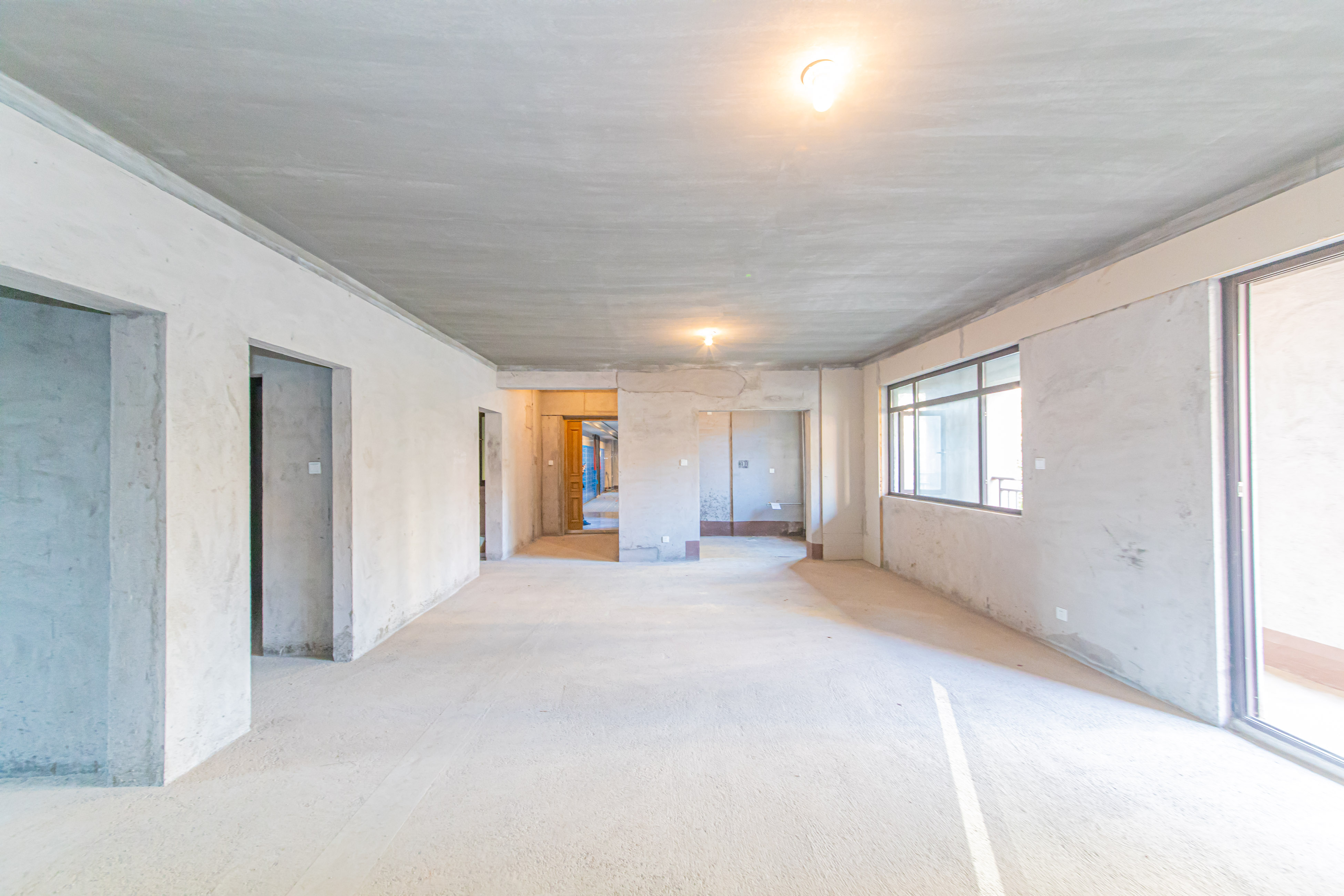 鑫远紫樾香山二期  7室2厅5卫    460.0万 鑫远紫樾香山二期  7室2厅5卫    460.0万