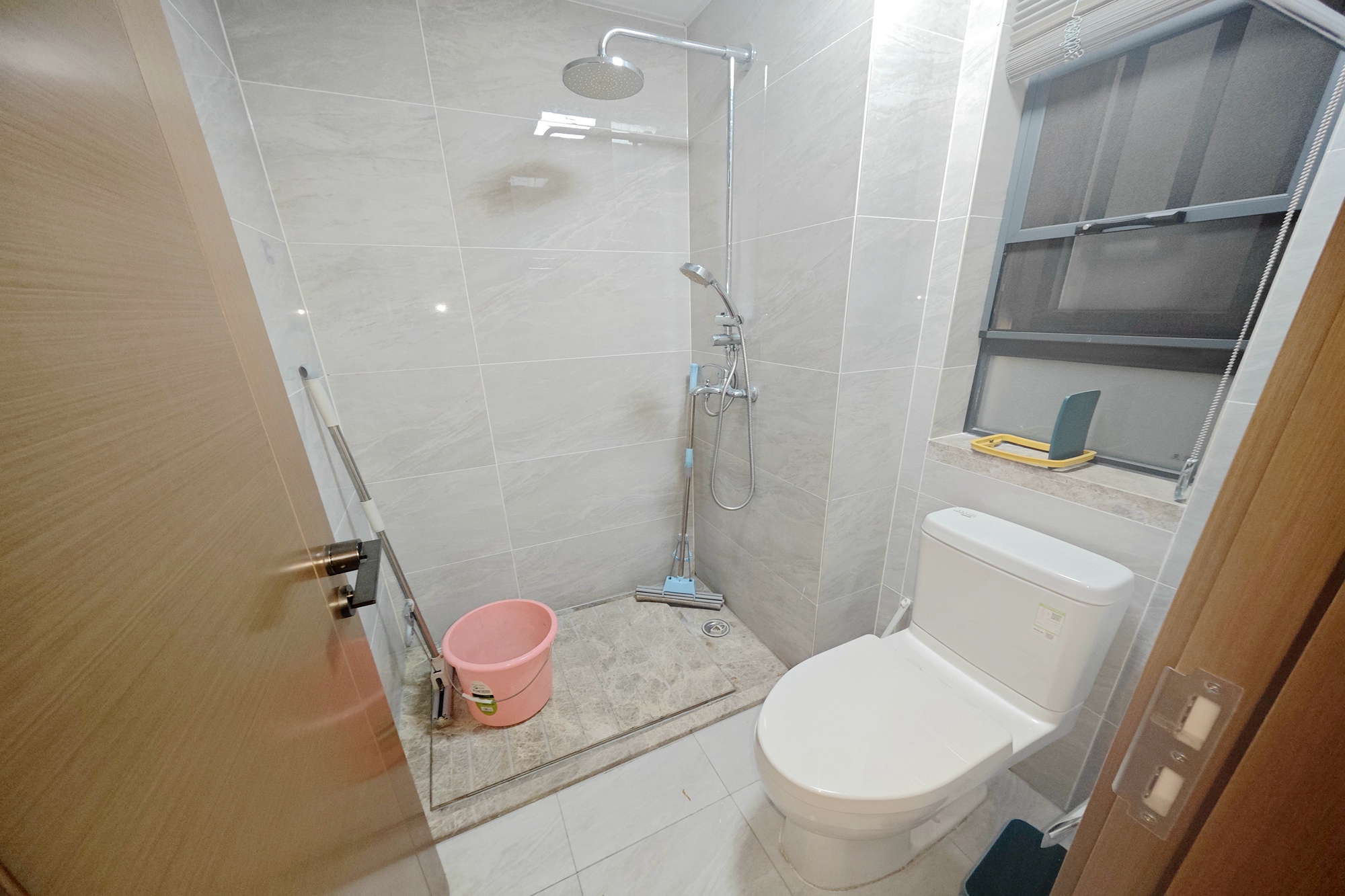 万科魅力之城天阔里 4室2厅2卫 240.0万 万科魅力之城天阔里 4室2厅2卫 240.0万其他