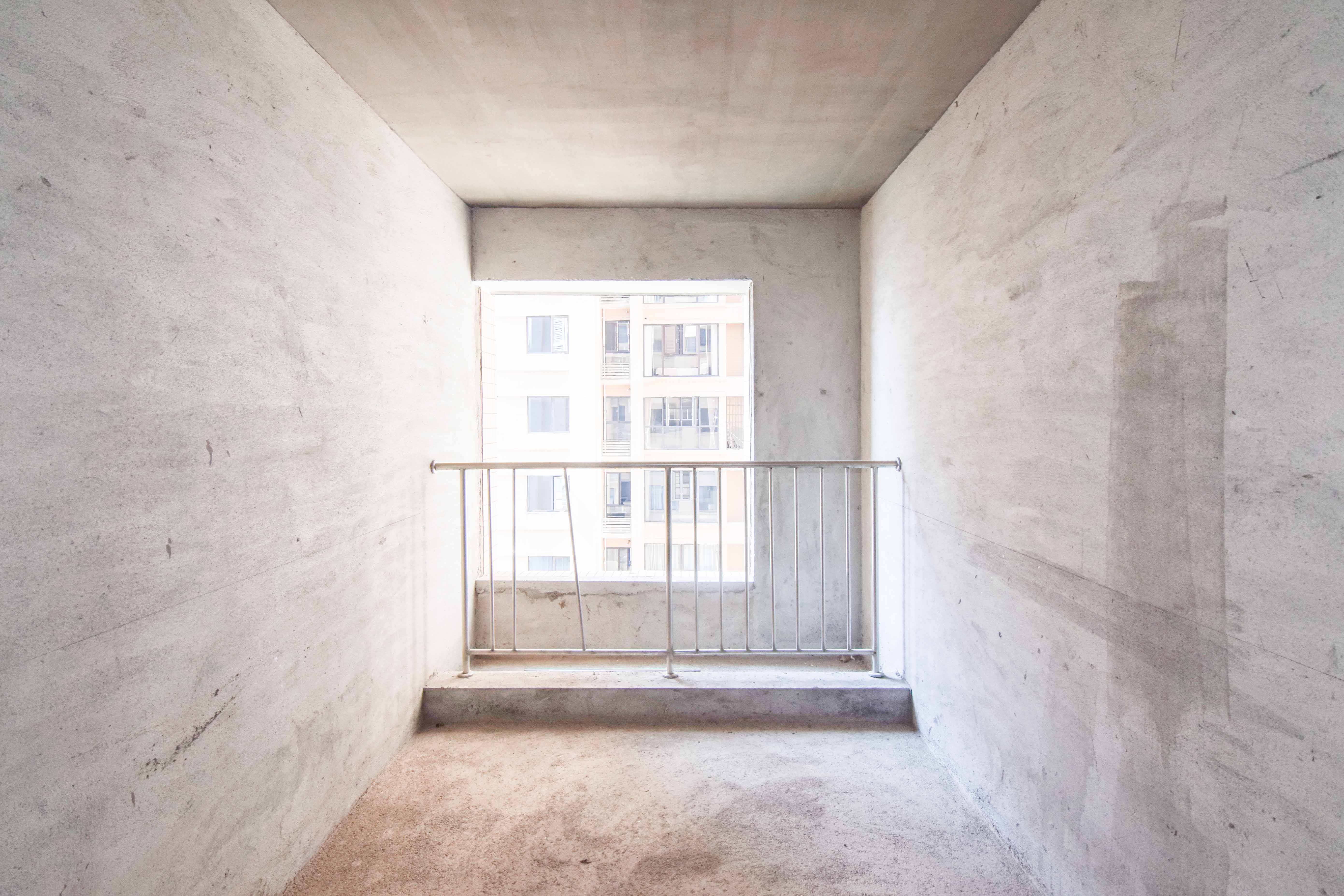 润和又一城 5室2厅2卫 107.8万 润和又一城 5室2厅2卫 107.8万卧室