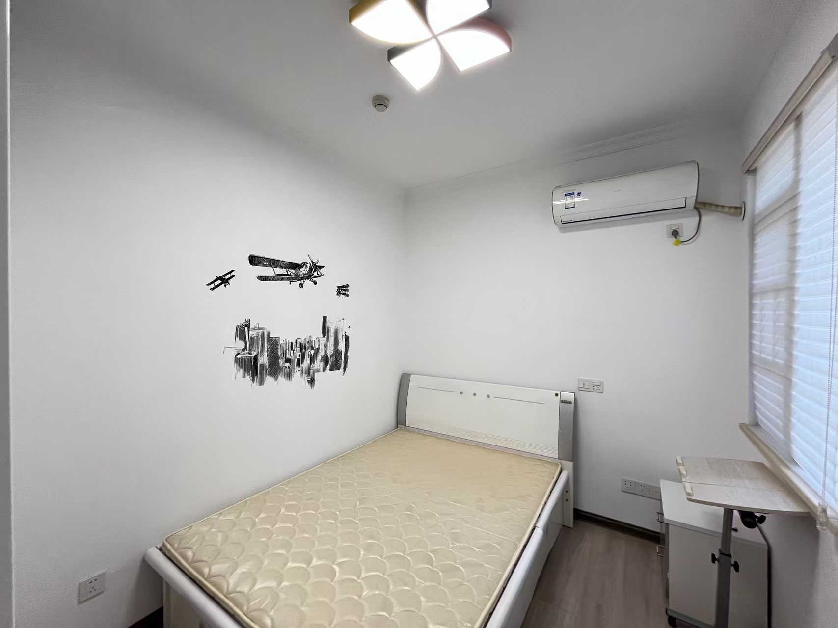 流金岁月-华晨国际  2室2厅1卫    60.0万 流金岁月-华晨国际  2室2厅1卫    60.0万室内图