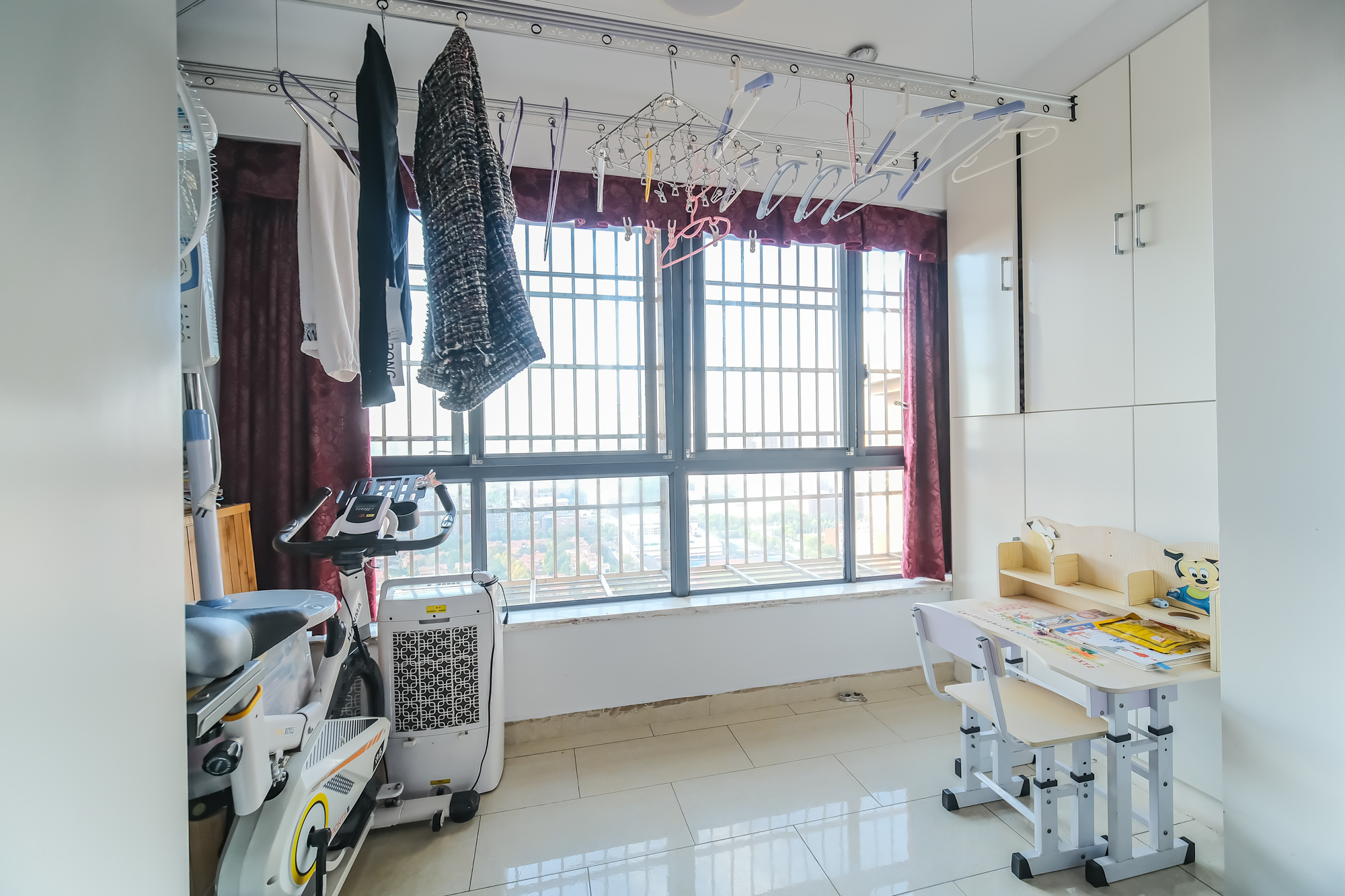 好望谷  4室2厅2卫   105.00万阳台