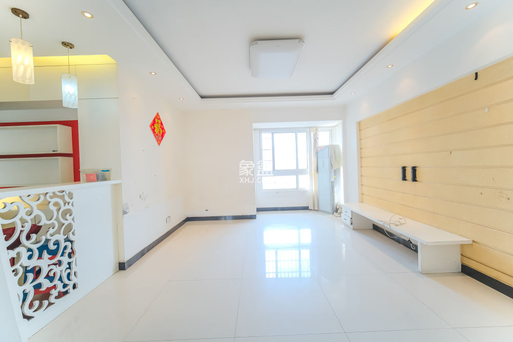 山水湾  3室2厅1卫    63.0万