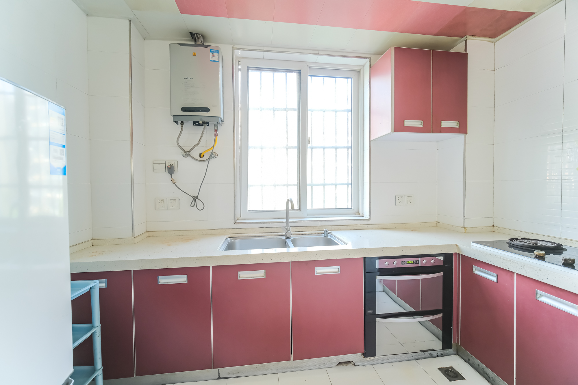 山水湾 3室2厅1卫 63.0万 山水湾 3室2厅1卫 63.0万厨房