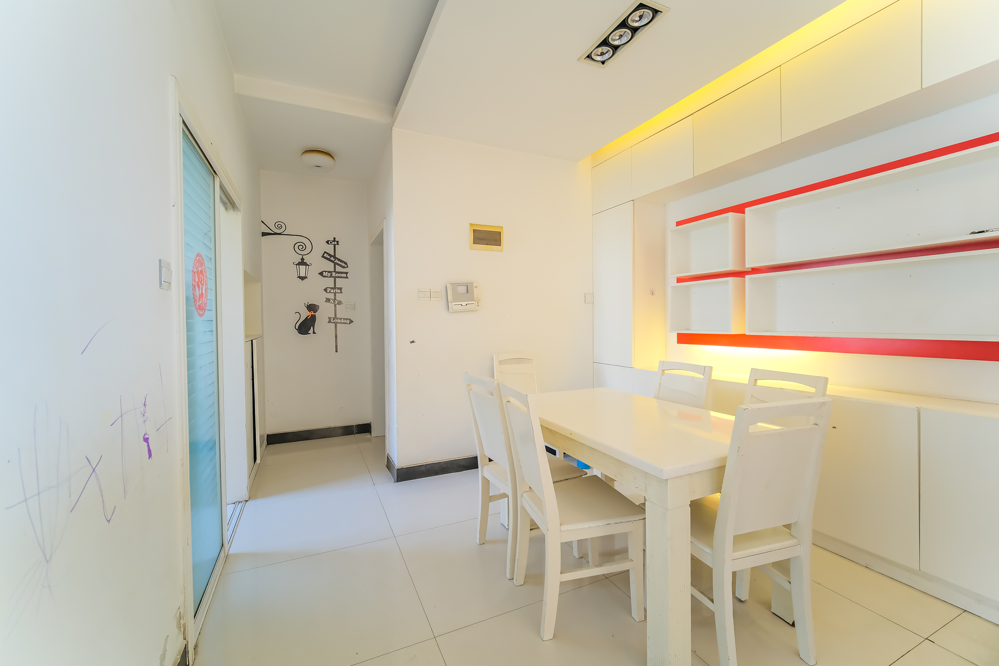 山水湾 3室2厅1卫 63.0万 山水湾 3室2厅1卫 63.0万客厅