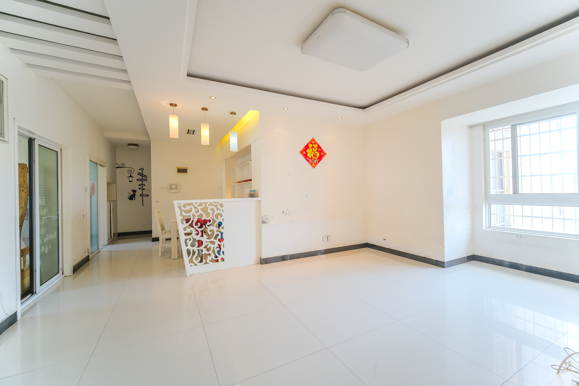 山水湾 3室2厅1卫 63.0万 山水湾 3室2厅1卫 63.0万客厅