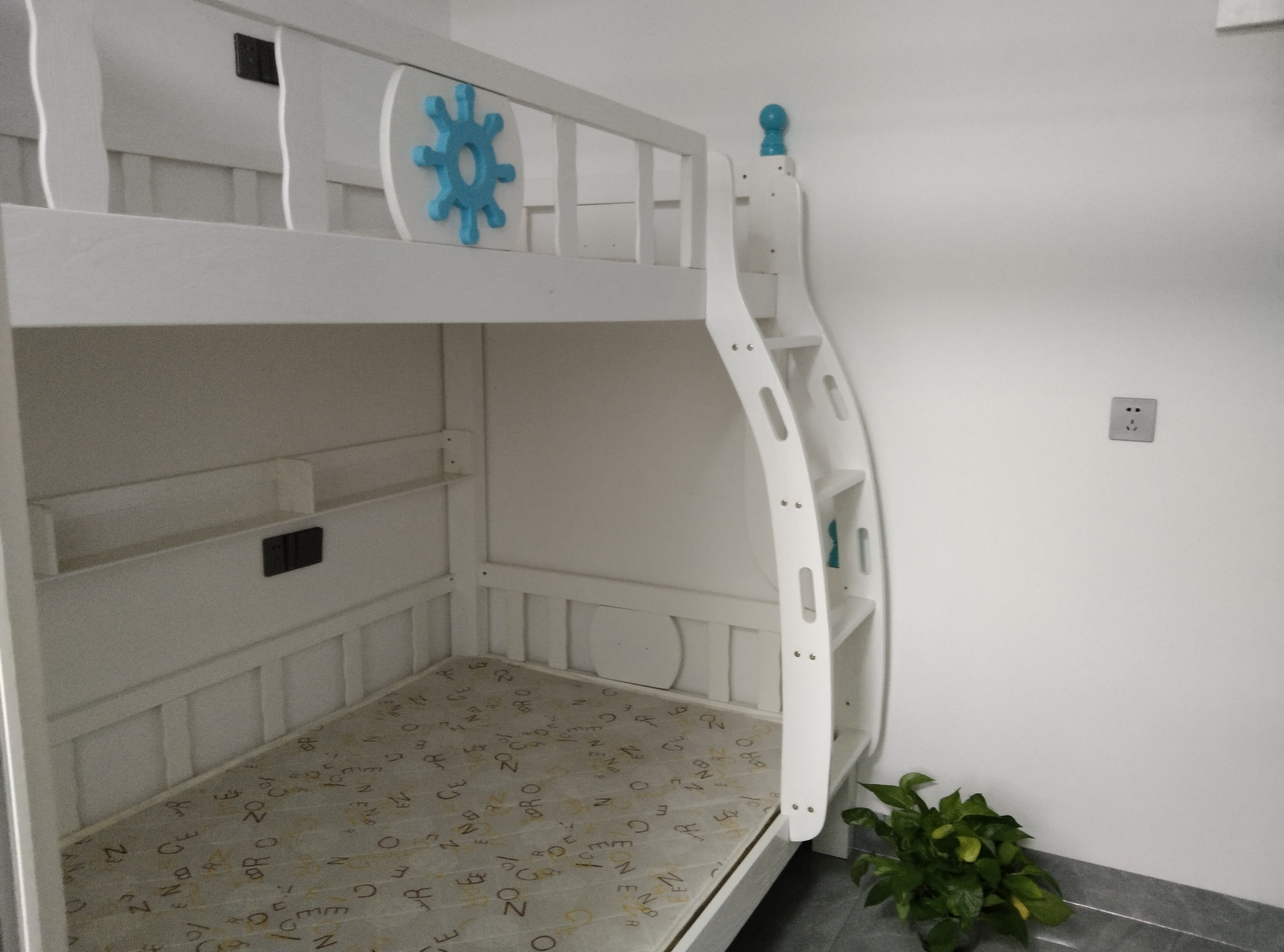 百弘学府城  1室1厅1卫    38.0万 百弘学府城  1室1厅1卫    38.0万室内图