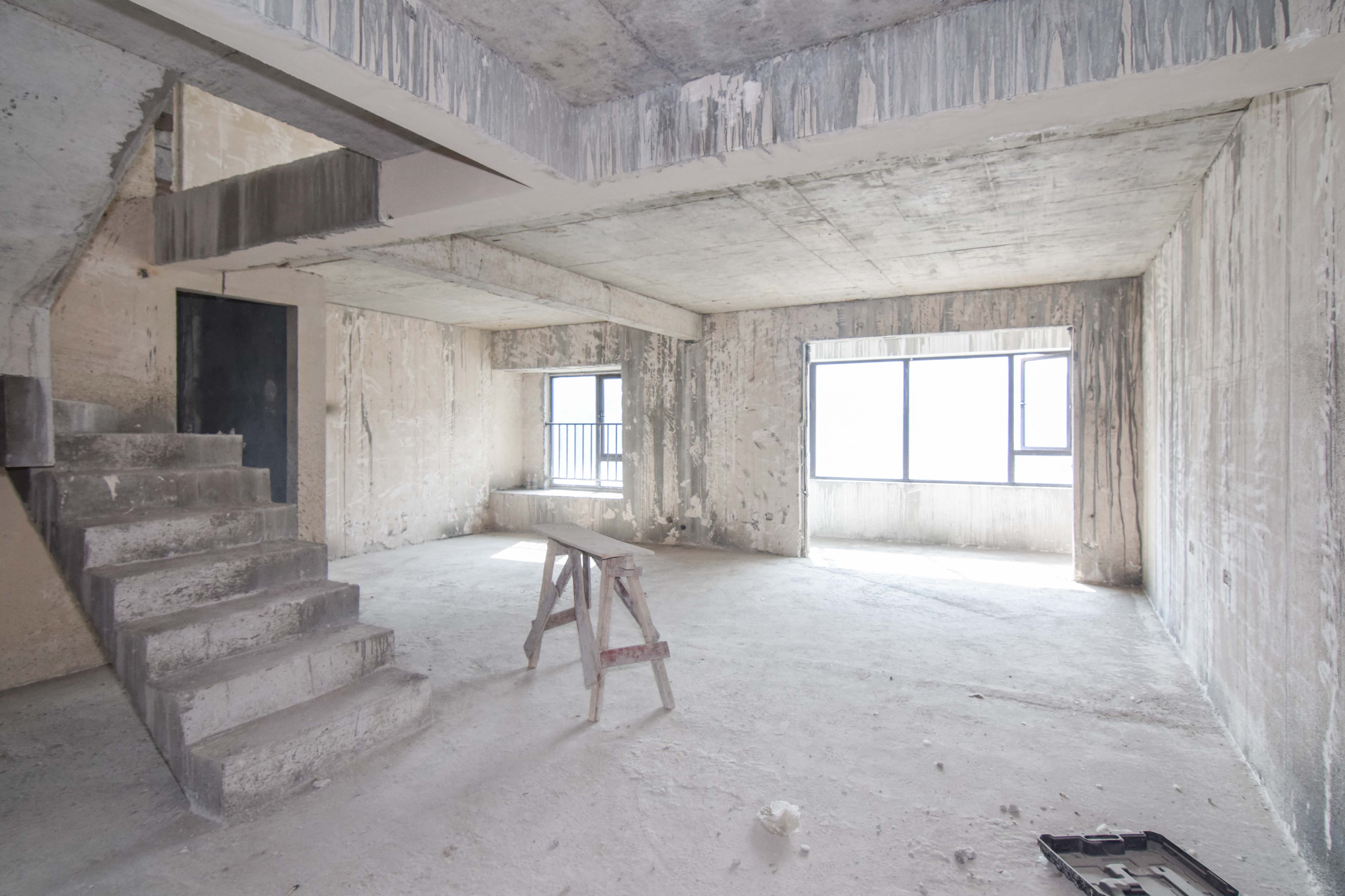 阳光城联利悦澜府  4室2厅2卫    140.0万 阳光城联利悦澜府  4室2厅2卫    140.0万客厅