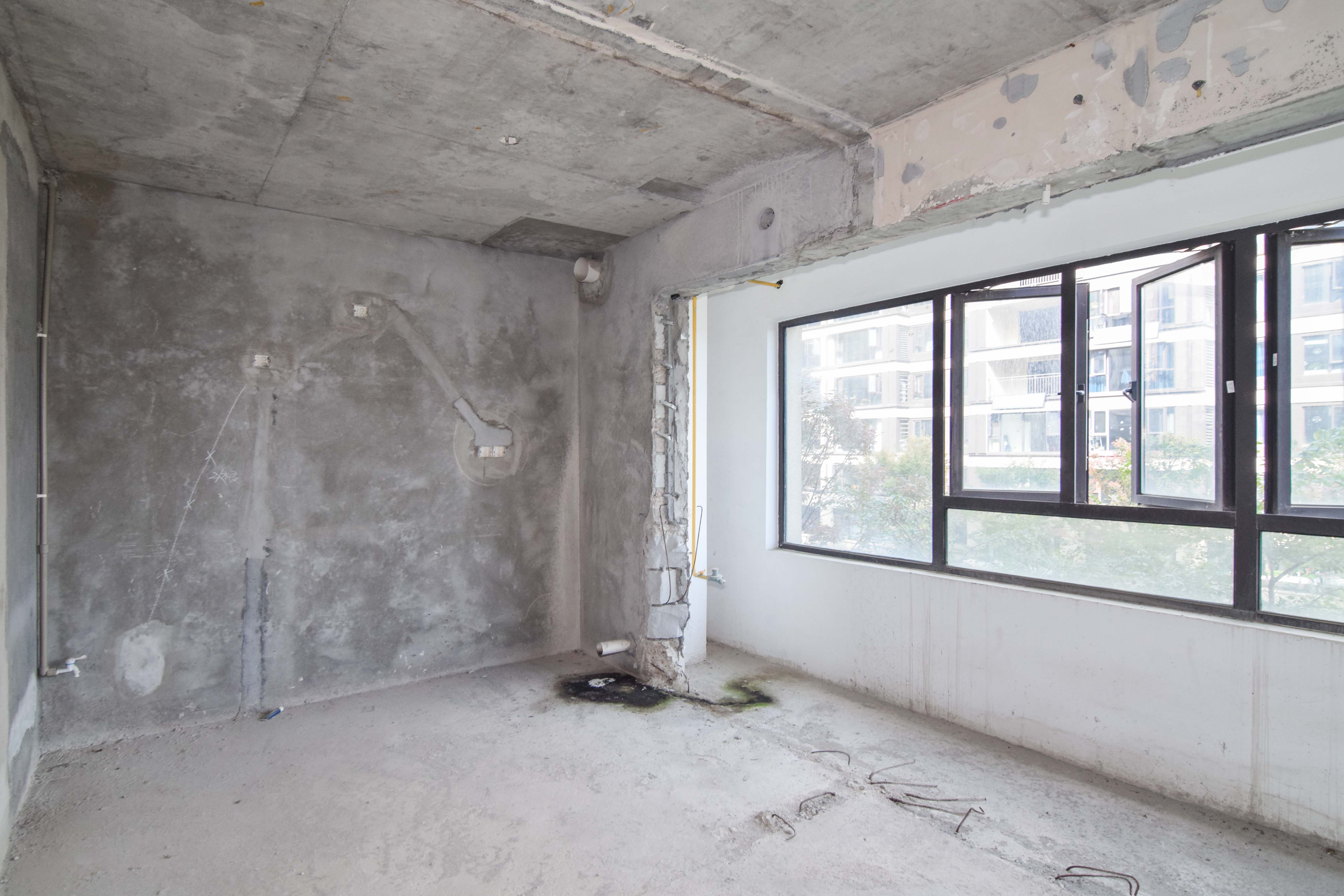 阳光城联利悦澜府  4室2厅2卫    140.0万 阳光城联利悦澜府  4室2厅2卫    140.0万阳台