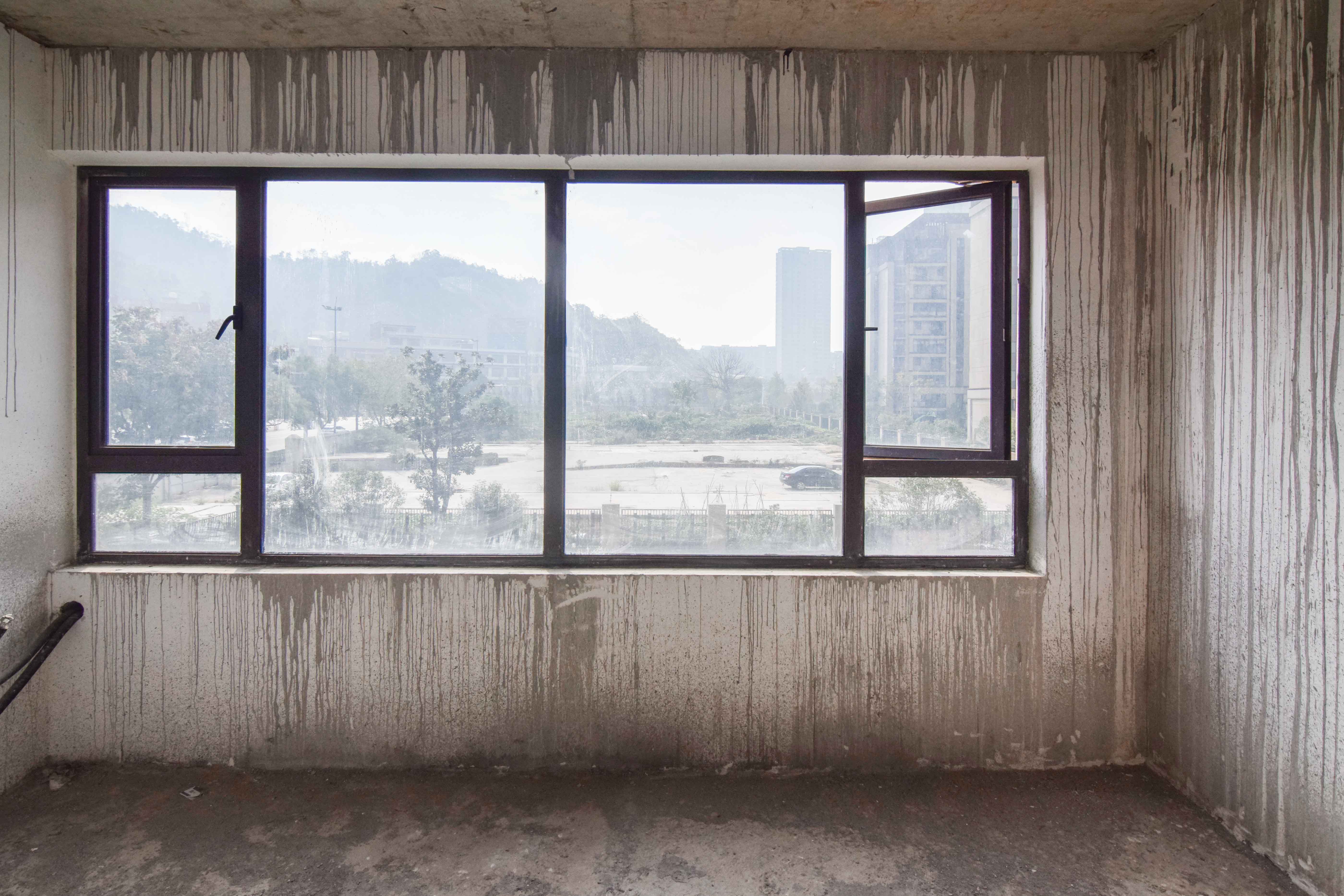 阳光城联利悦澜府  4室2厅2卫    140.0万 阳光城联利悦澜府  4室2厅2卫    140.0万阳台