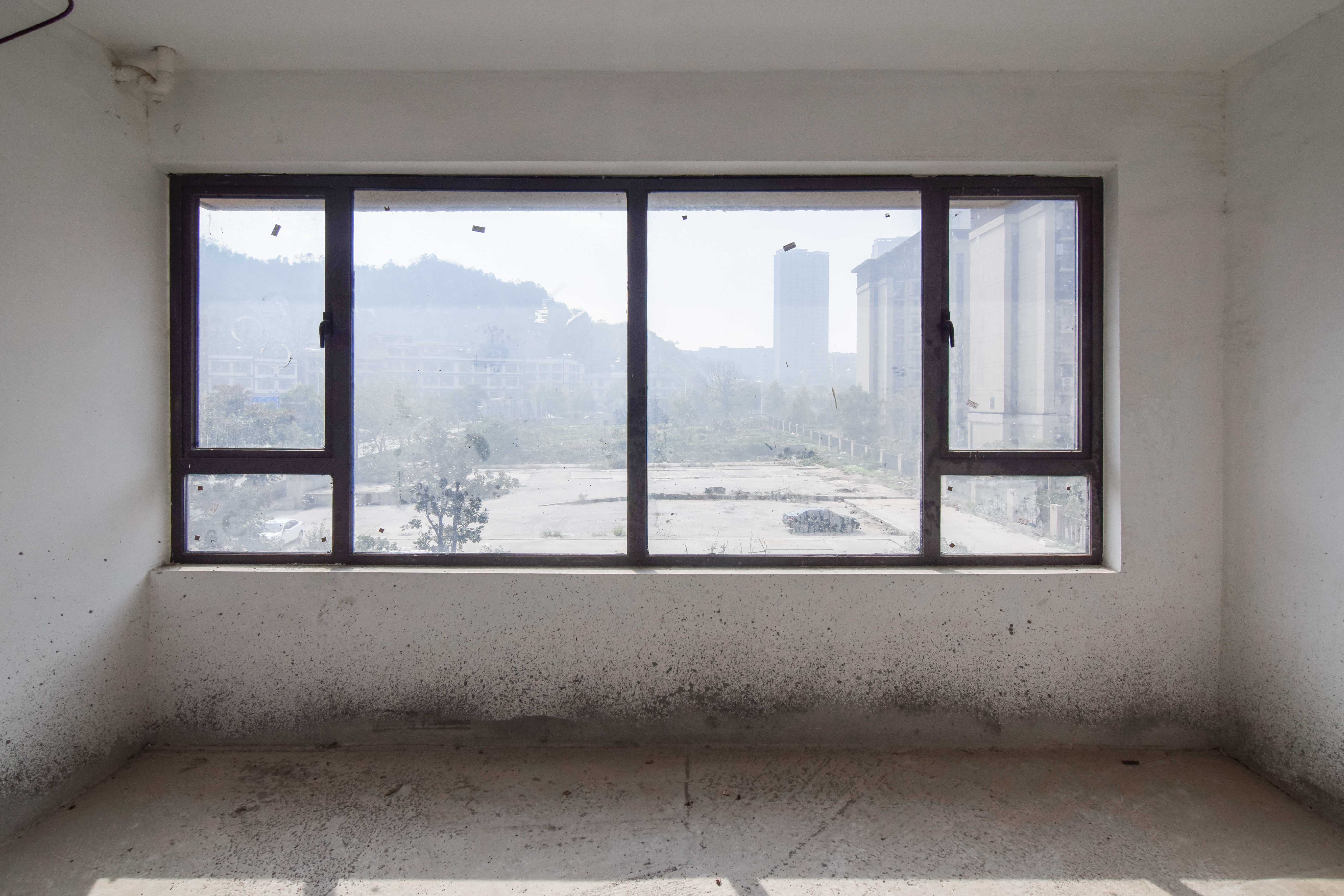 阳光城联利悦澜府  4室2厅2卫    140.0万 阳光城联利悦澜府  4室2厅2卫    140.0万阳台