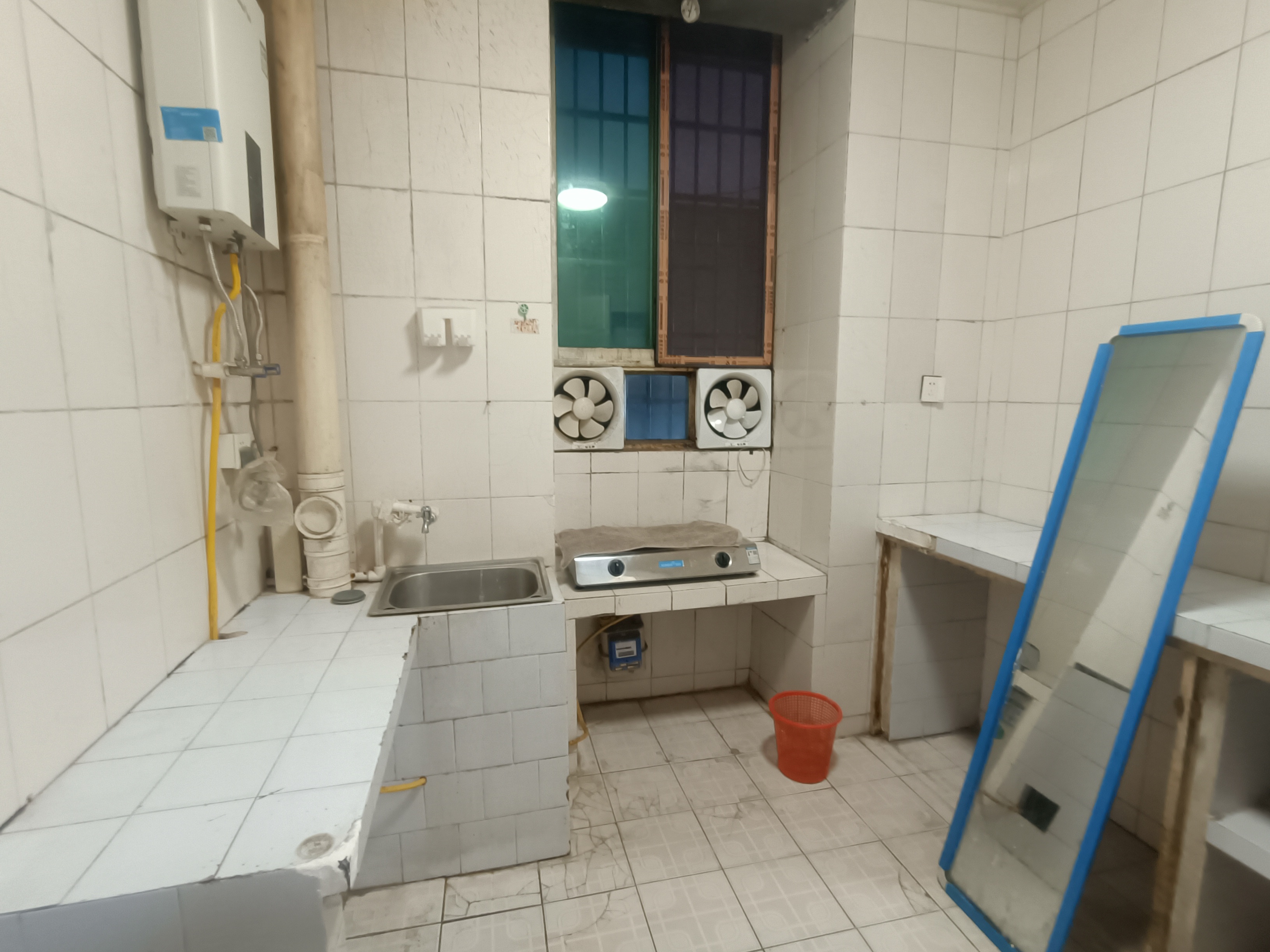 高桥高双湖商贸城  2室1厅1卫    1700.0元/月室内图