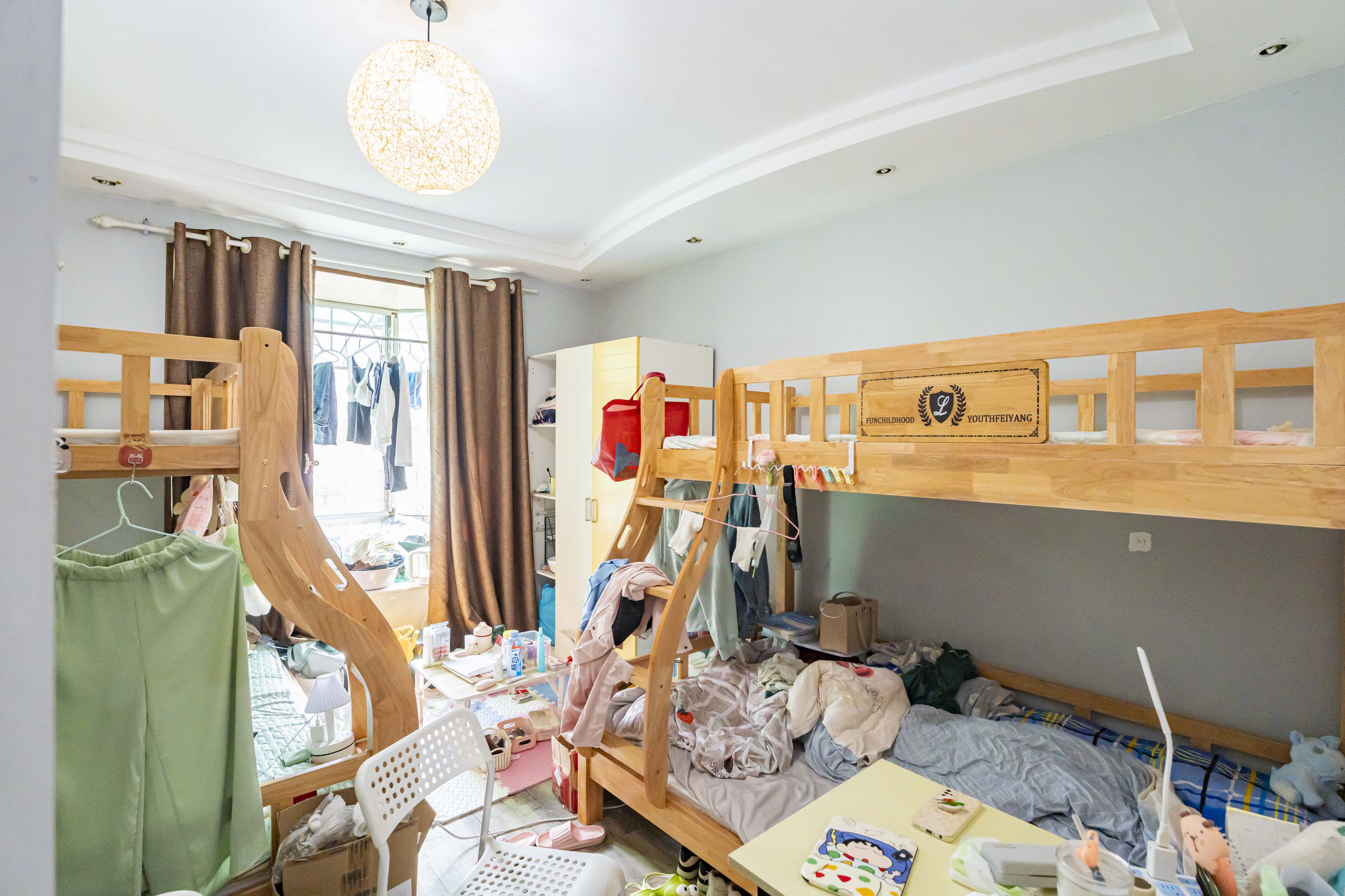 富湘园  5室2厅2卫   110.00万卧室