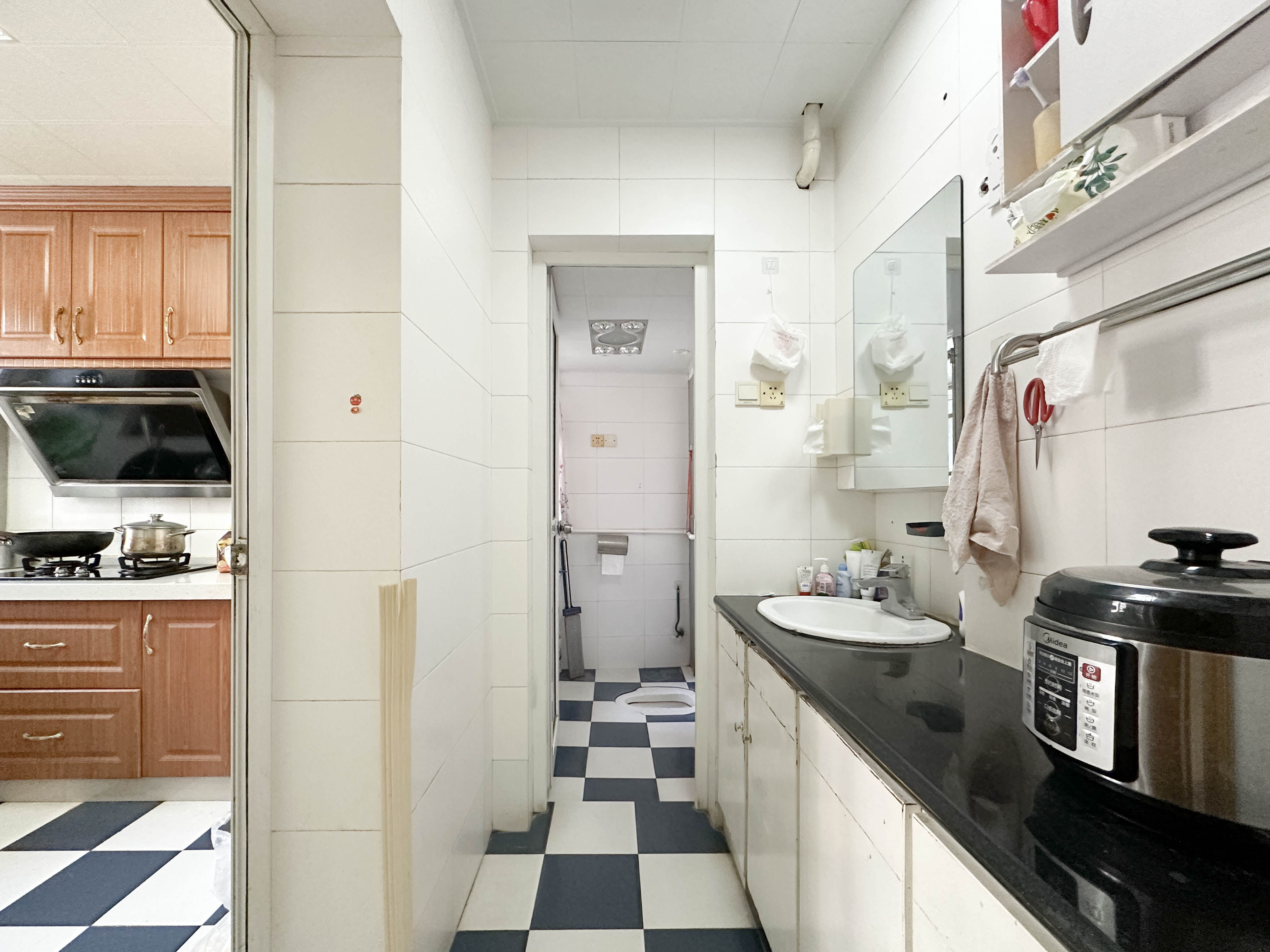 融城花苑 3室2厅1卫 65.8万 融城花苑 3室2厅1卫 65.8万卫生间