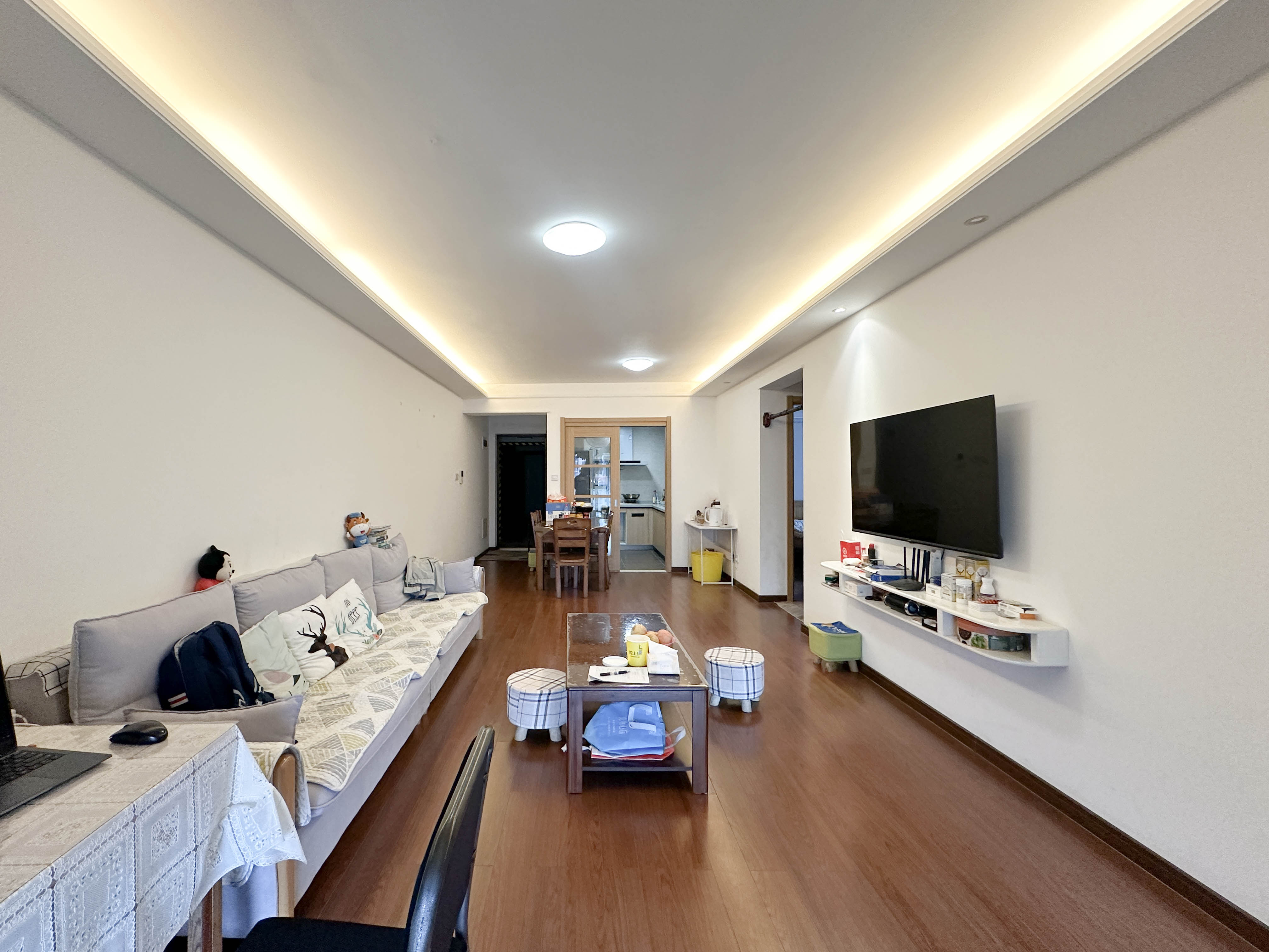 万科魅力之城非凡里 3室2厅1卫 92.0万 万科魅力之城非凡里 3室2厅1卫 92.0万客厅