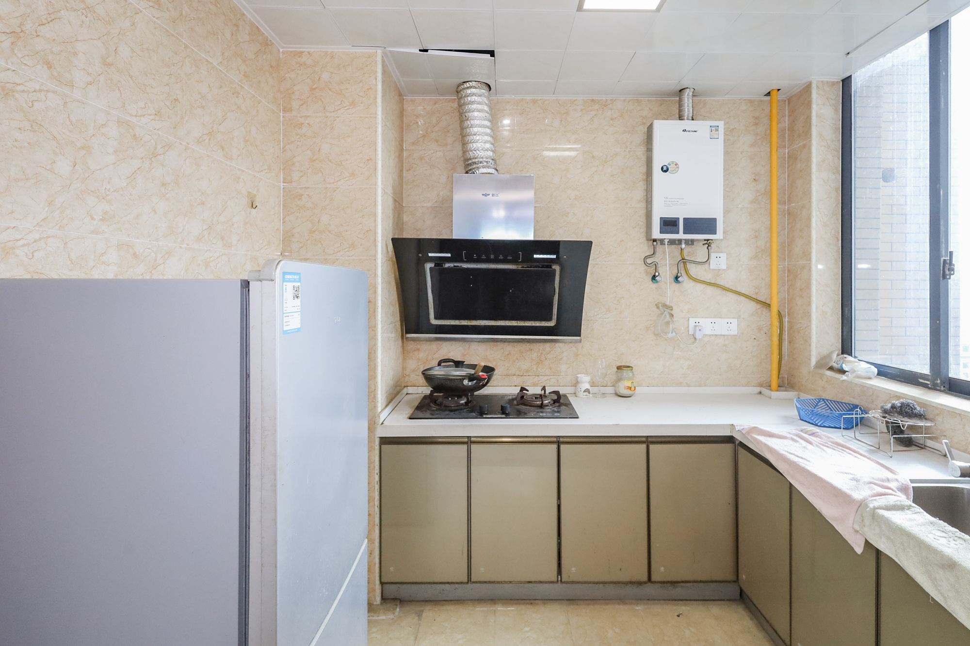 滨江海棠湾  3室2厅1卫    67.8万厨房