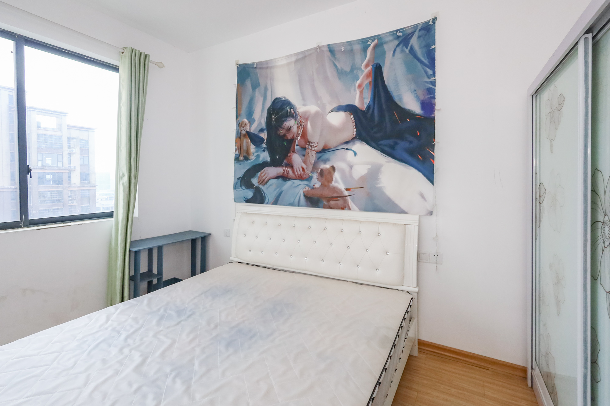 滨江海棠湾  3室2厅1卫    67.8万卧室