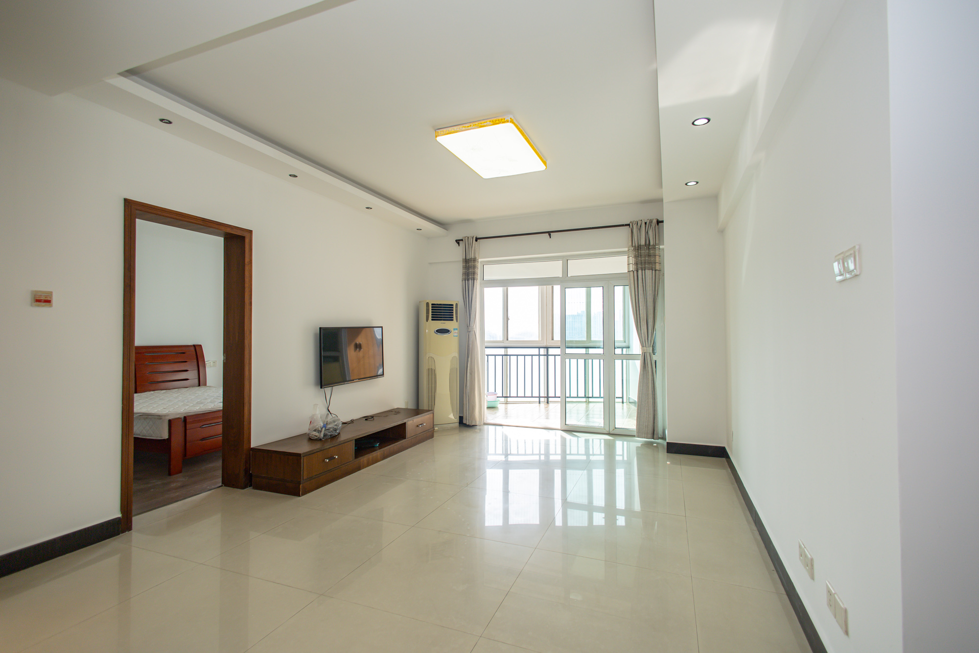 未来现代城 2室2厅1卫 52.8万 未来现代城 2室2厅1卫 52.8万客厅