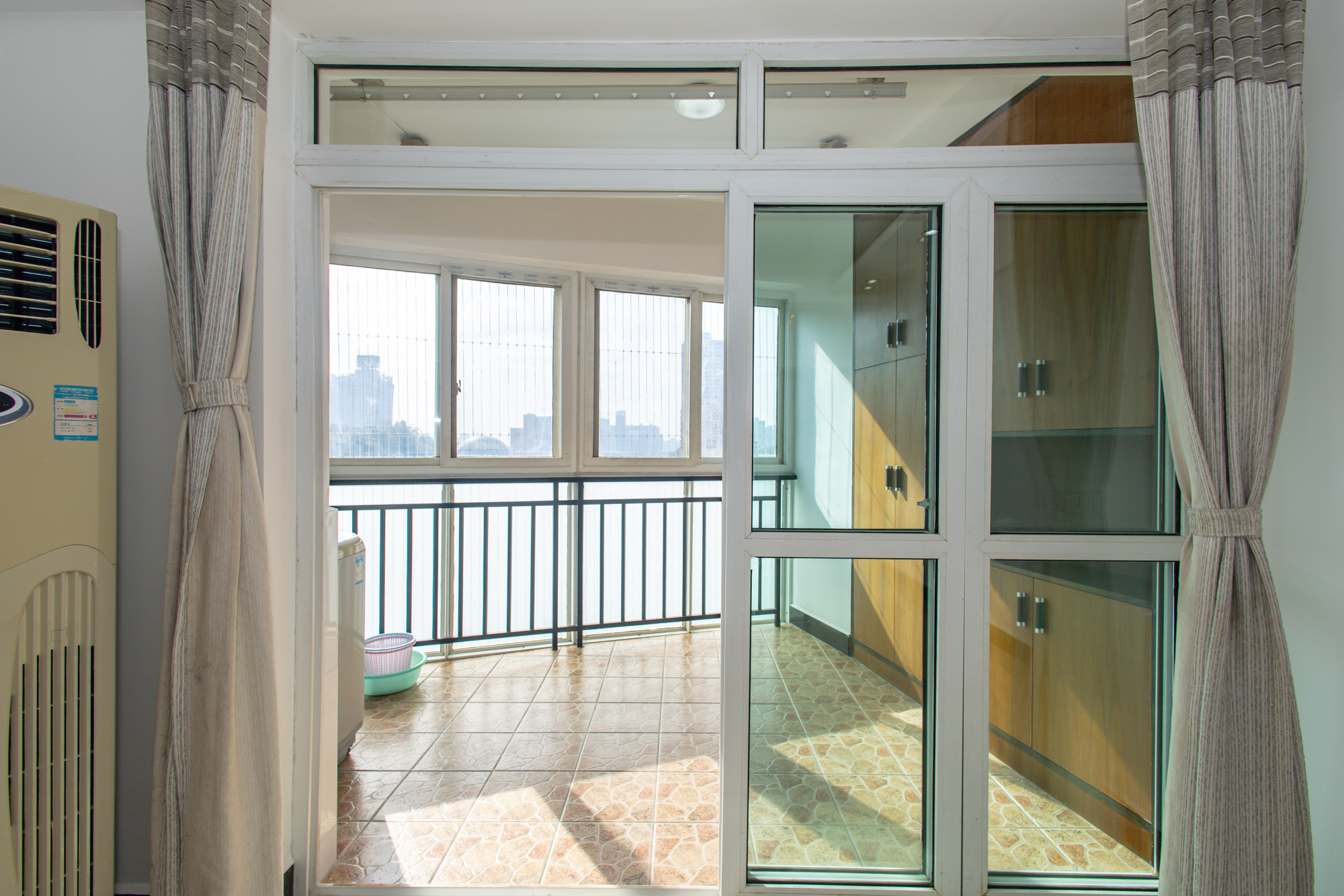 未来现代城 2室2厅1卫 52.8万 未来现代城 2室2厅1卫 52.8万阳台