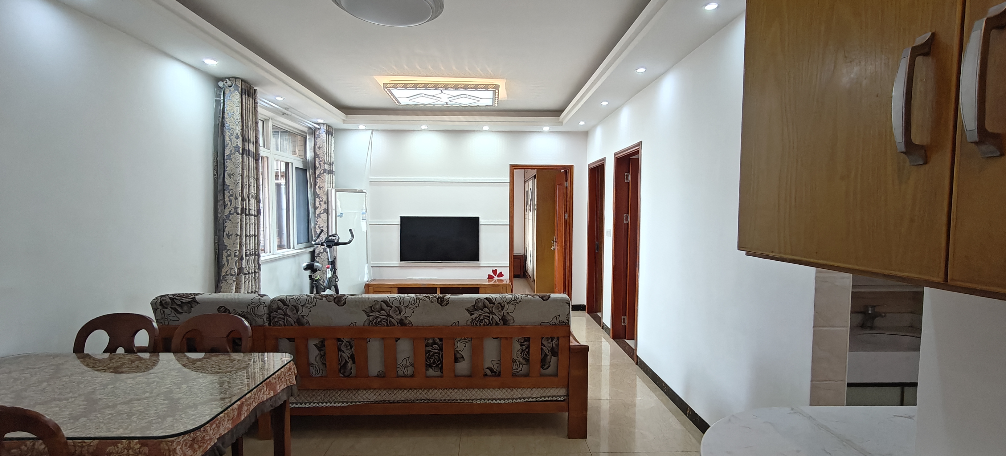 山水印象(愿景想山) 3室2厅1卫 1350.0元/月 山水印象(愿景想山) 3室2厅1卫 1350.0元/月室内图