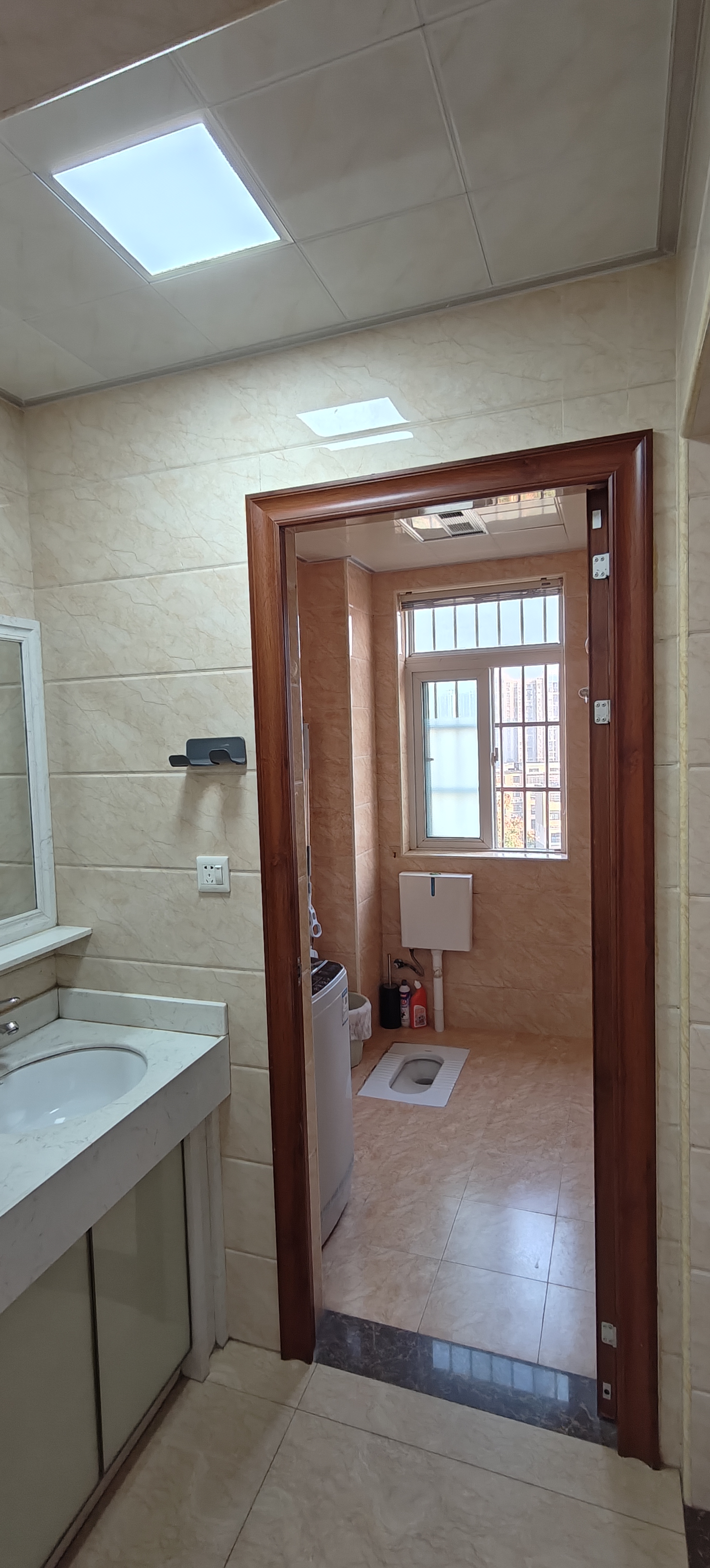 山水印象(愿景想山) 3室2厅1卫 1350.0元/月 山水印象(愿景想山) 3室2厅1卫 1350.0元/月室内图