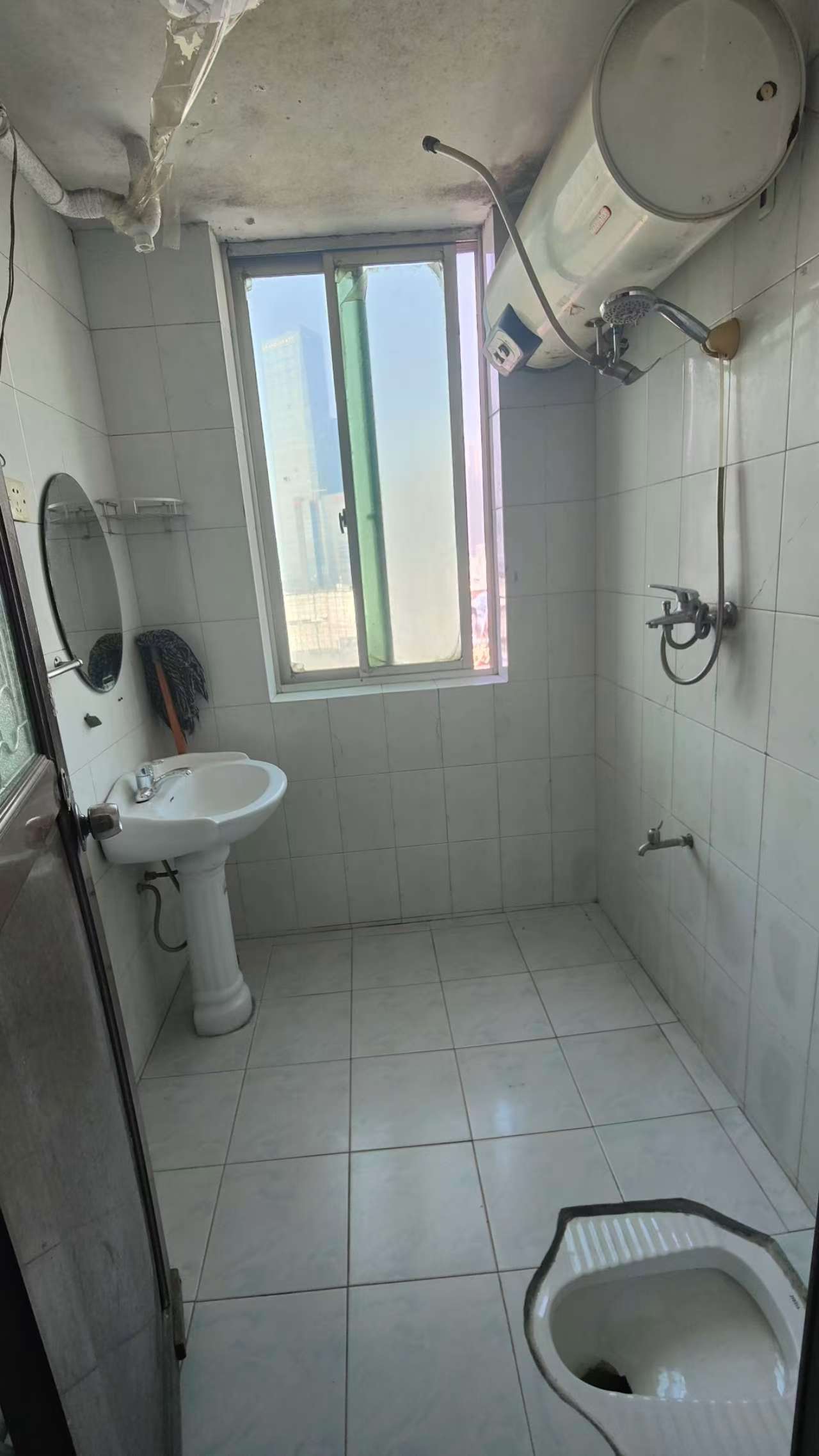 鑫溪大厦  2室1厅1卫   2600.00元/月室内图