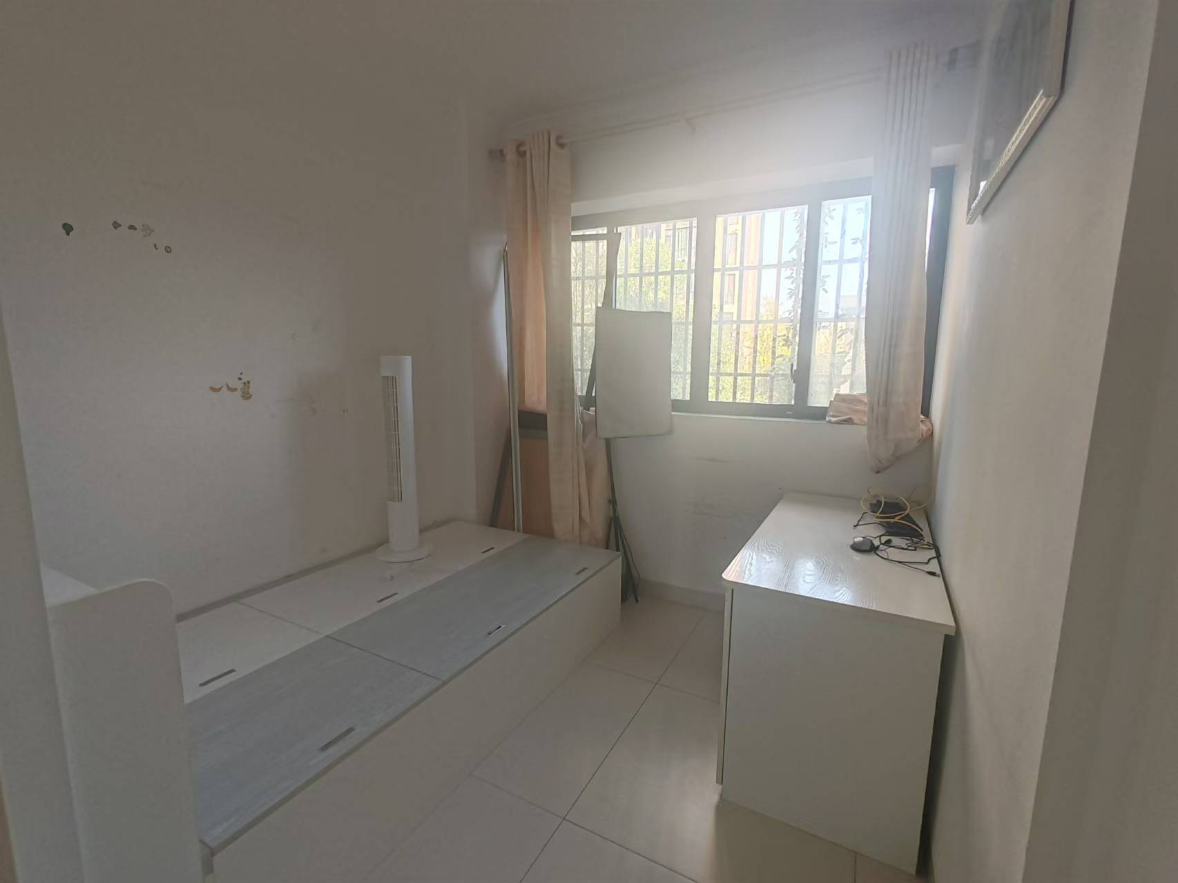 雄森国际 3室2厅1卫 1800.0元/月 雄森国际 3室2厅1卫 1800.0元/月室内图