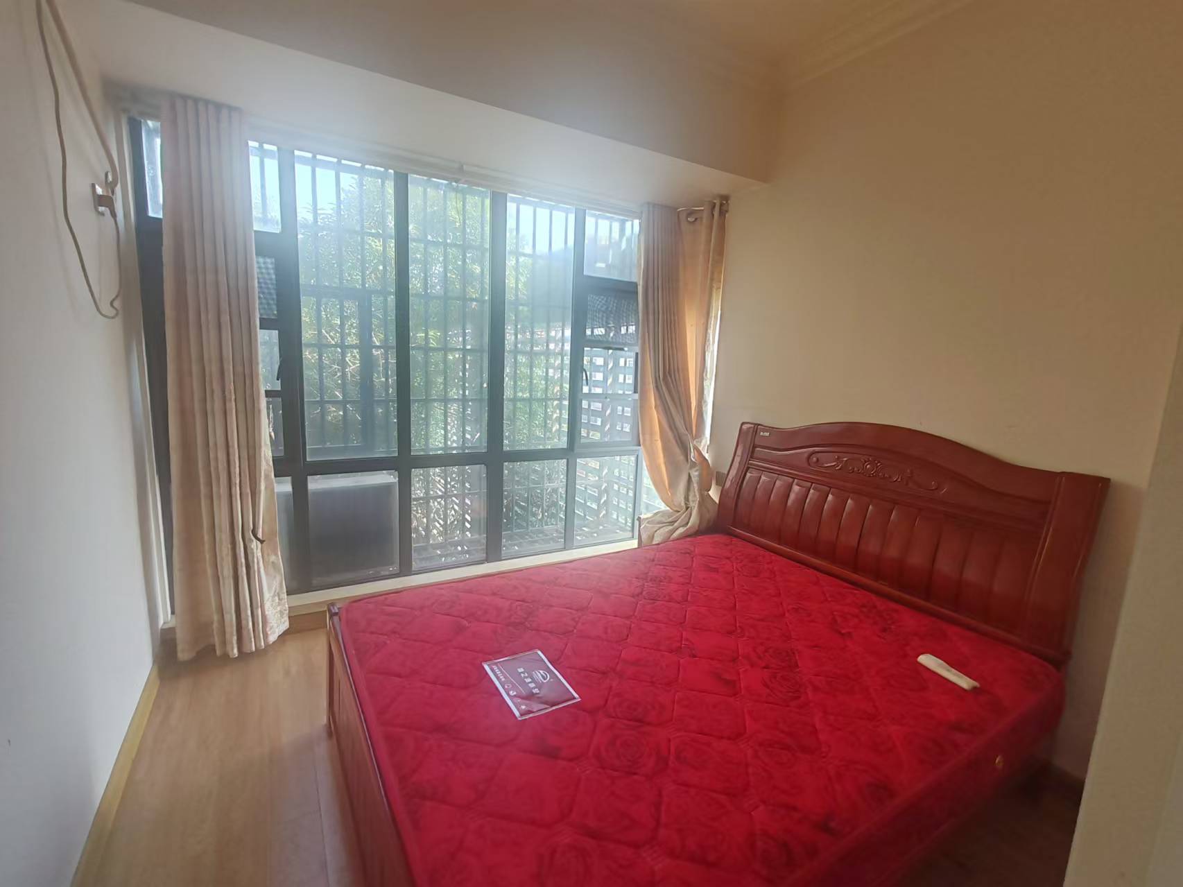 雄森国际 3室2厅1卫 1800.0元/月 雄森国际 3室2厅1卫 1800.0元/月室内图