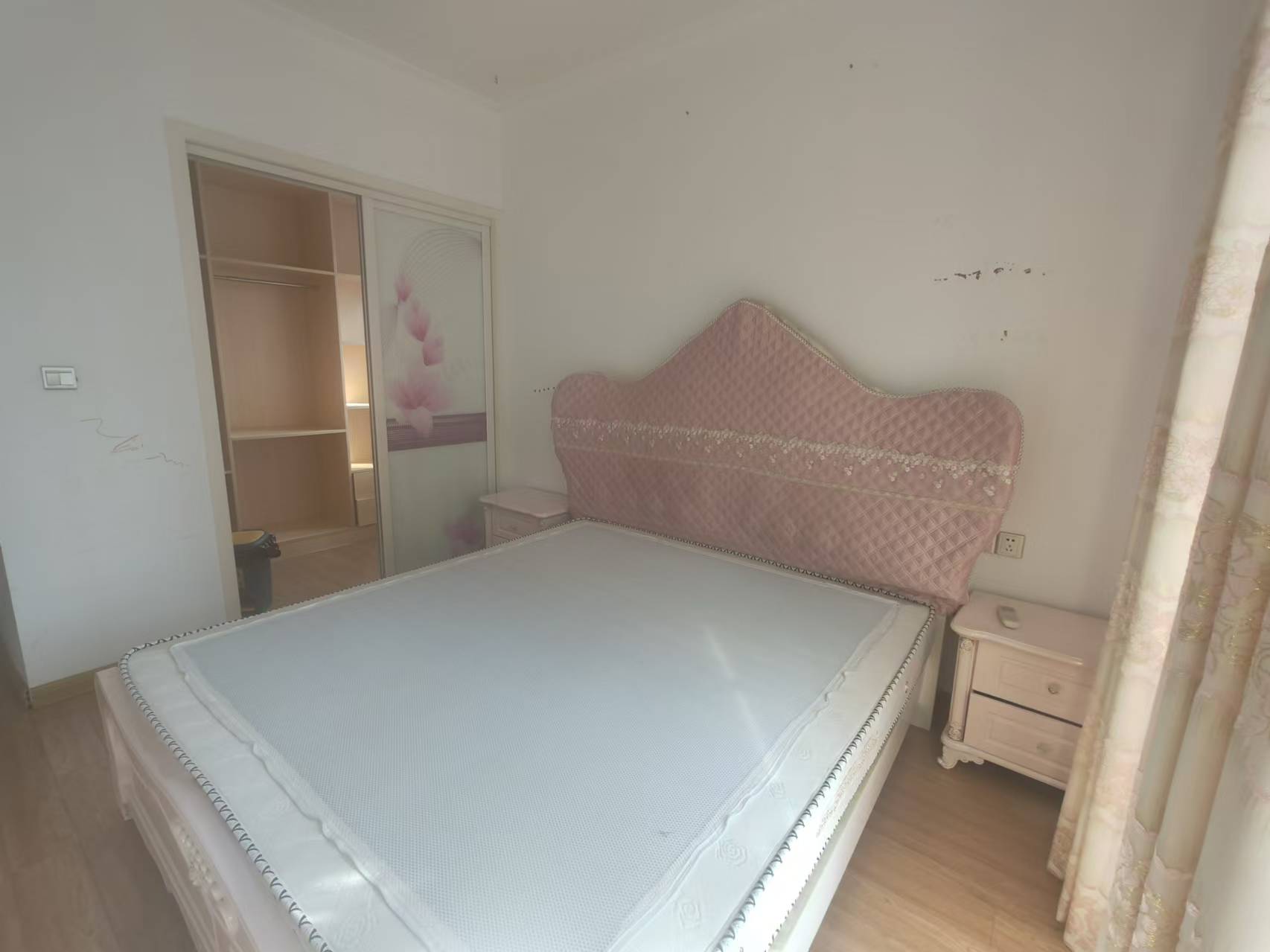 雄森国际 3室2厅1卫 1800.0元/月 雄森国际 3室2厅1卫 1800.0元/月室内图