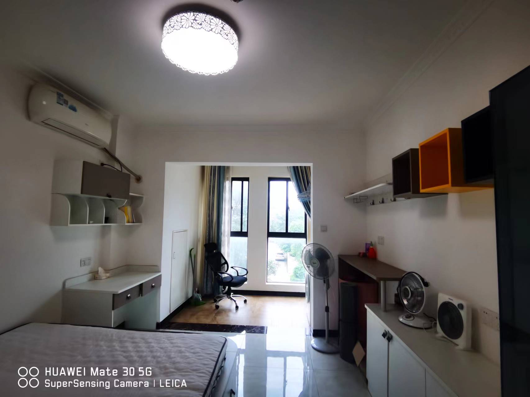 鸿星新天地 1室1厅1卫 1200.0元/月 鸿星新天地 1室1厅1卫 1200.0元/月室内图