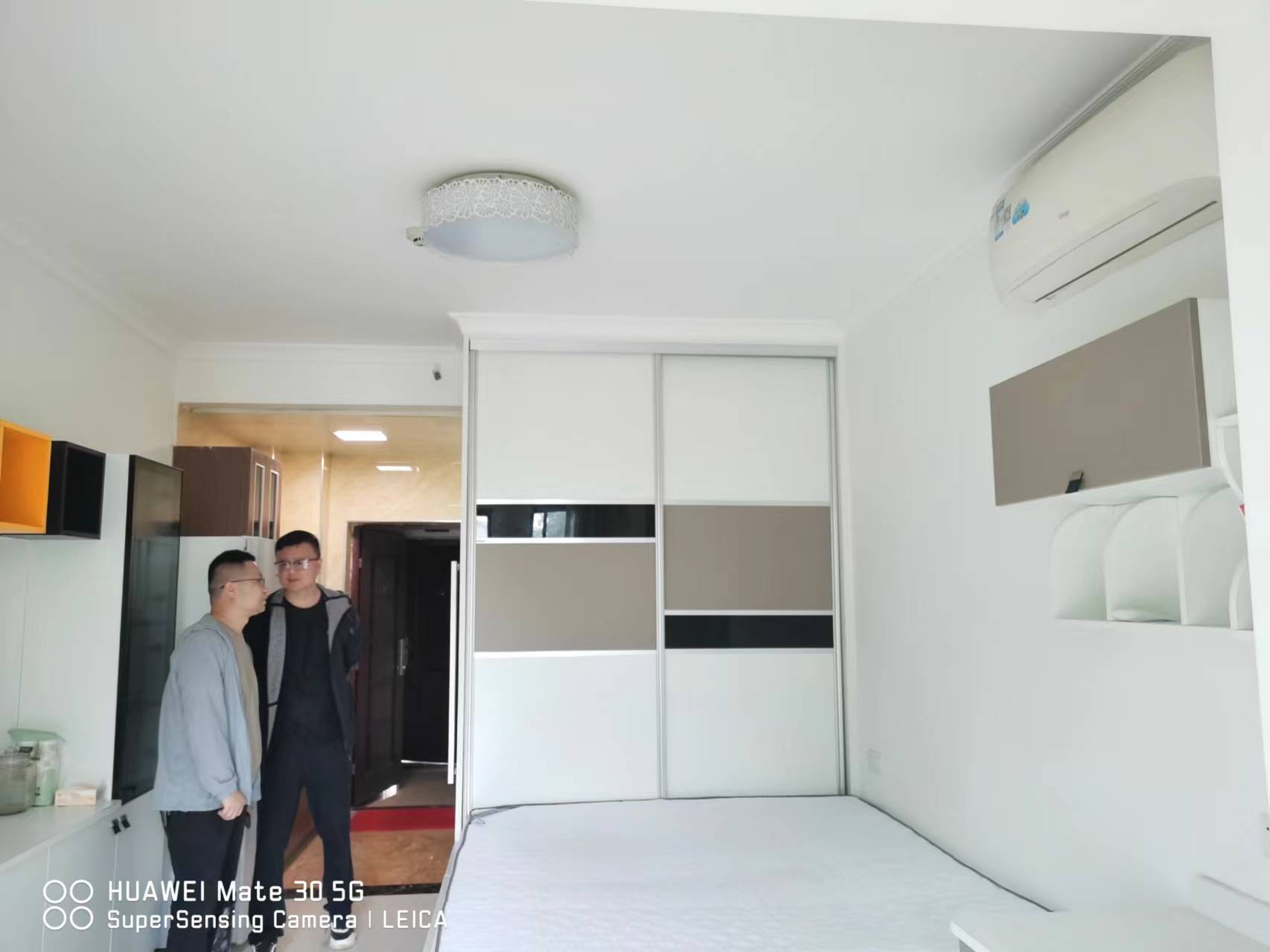 鸿星新天地 1室1厅1卫 1200.0元/月 鸿星新天地 1室1厅1卫 1200.0元/月室内图