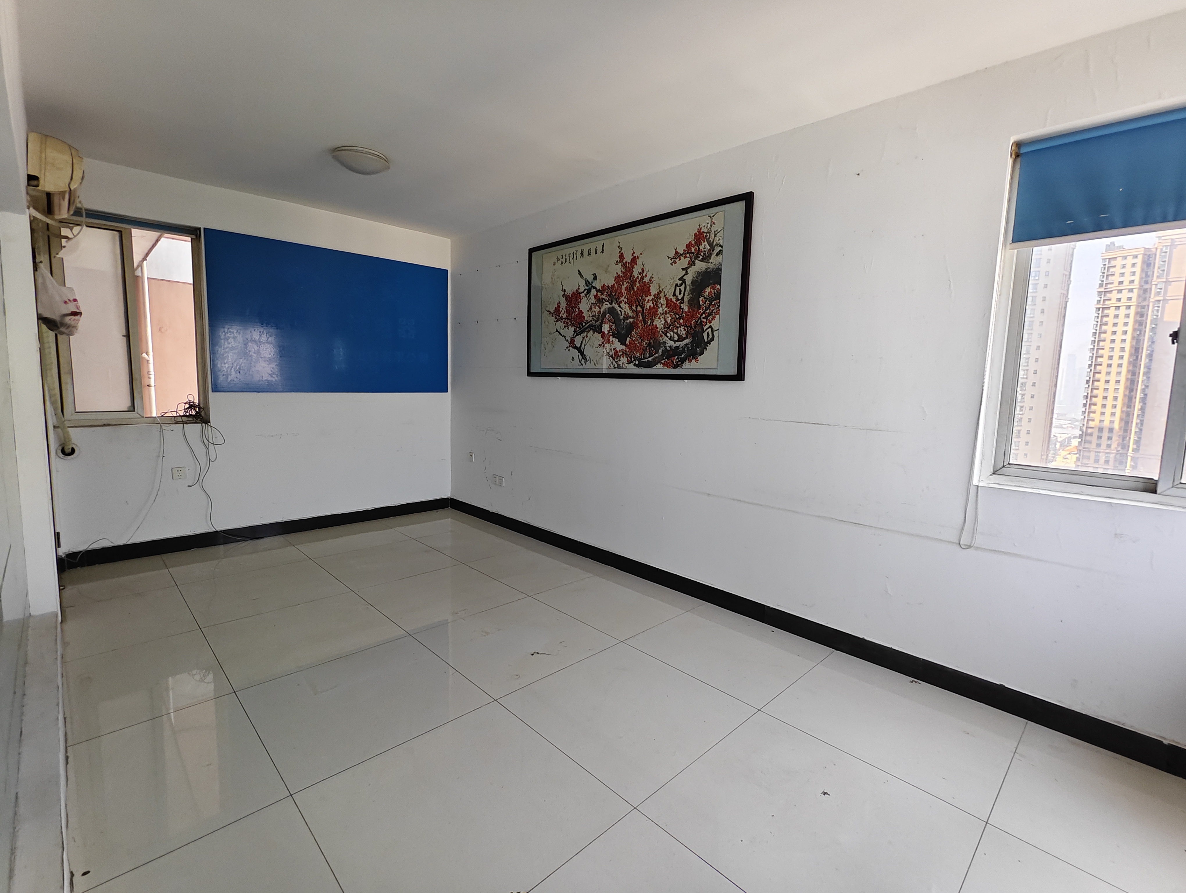 建鸿达现代公寓 2室1厅1卫 2400.0元/月 建鸿达现代公寓 2室1厅1卫 2400.0元/月室内图