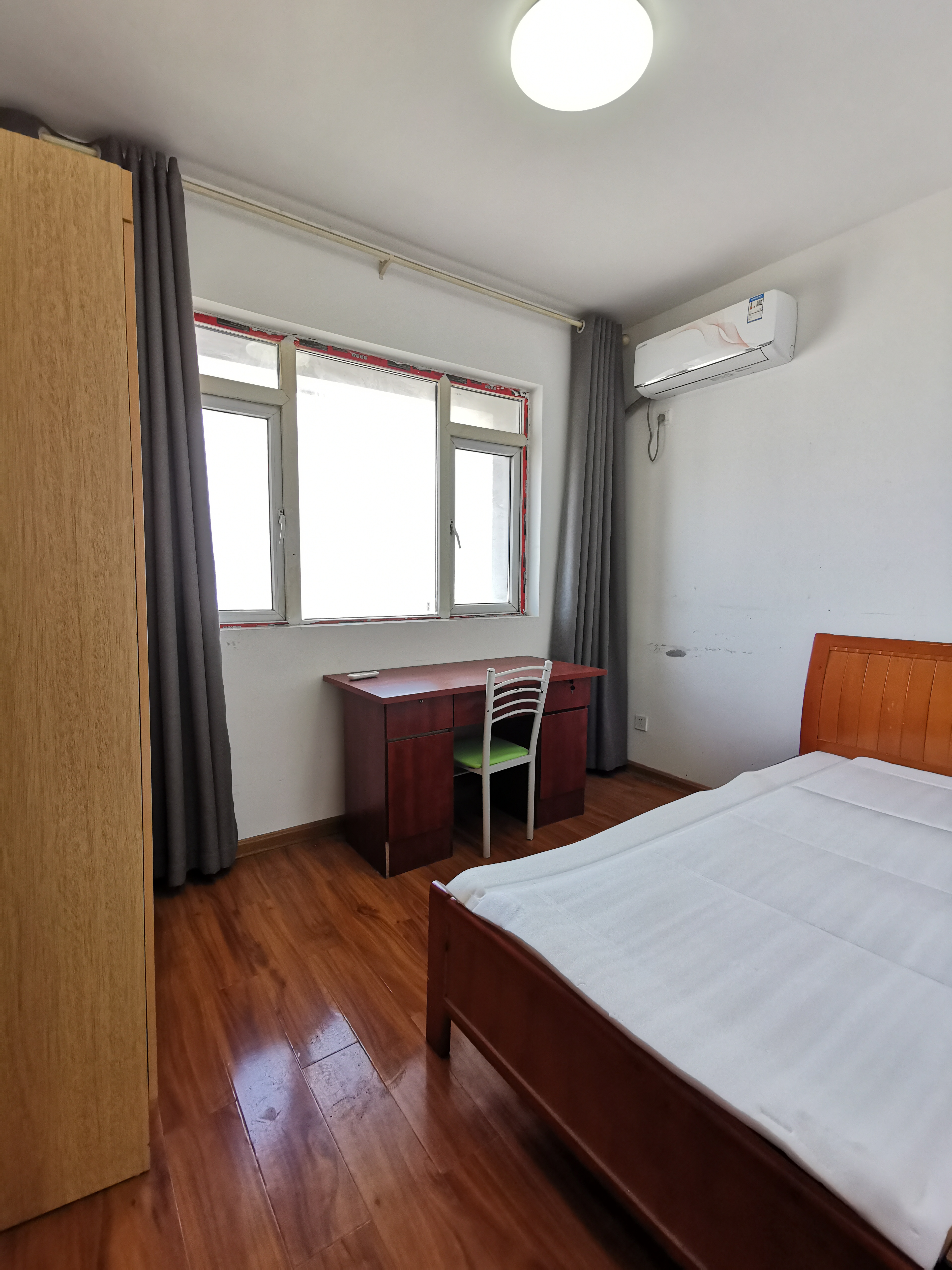 莲香园  3室2厅2卫    2100.0元/月室内图