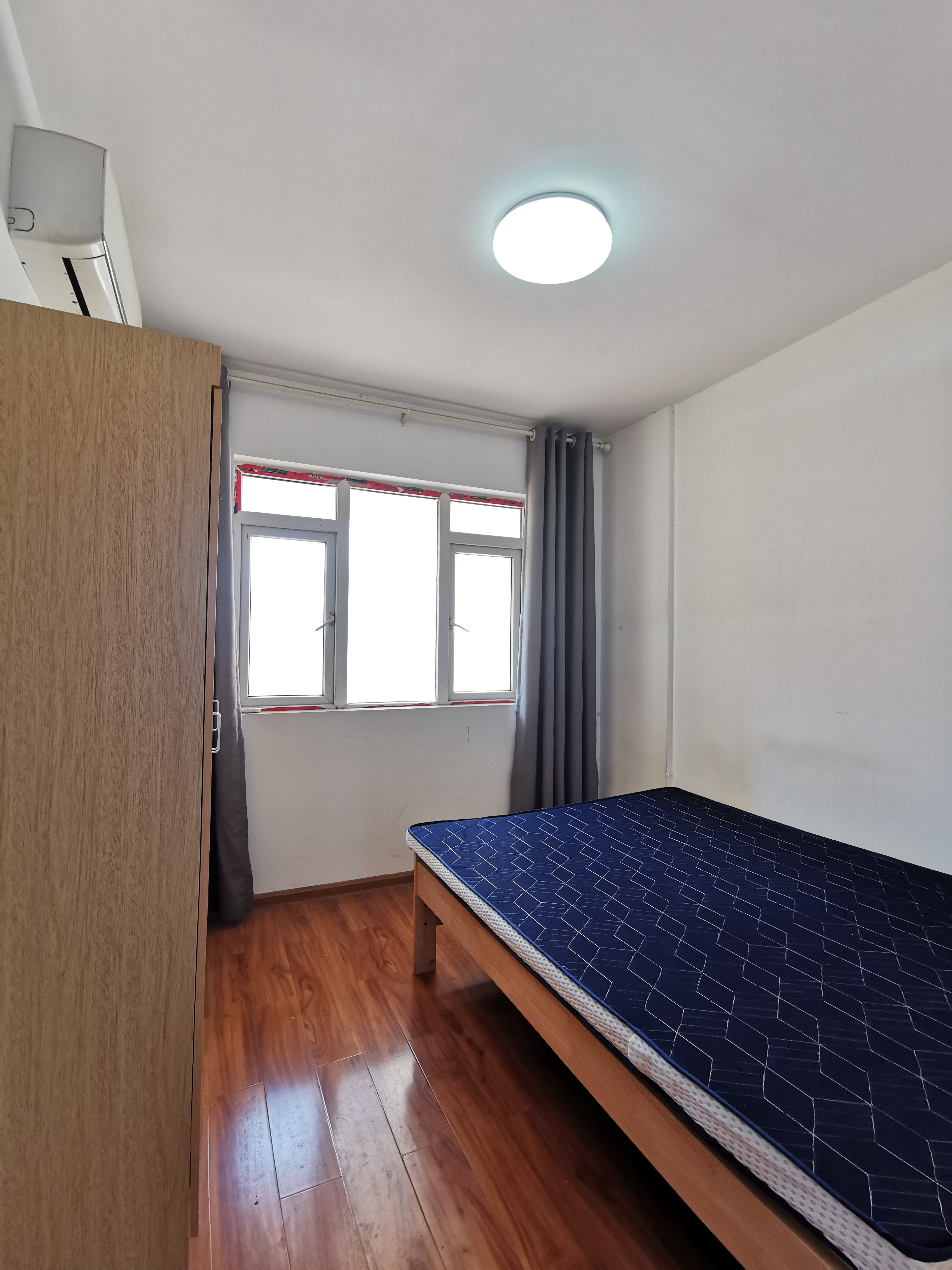 莲香园  3室2厅2卫    2100.0元/月室内图