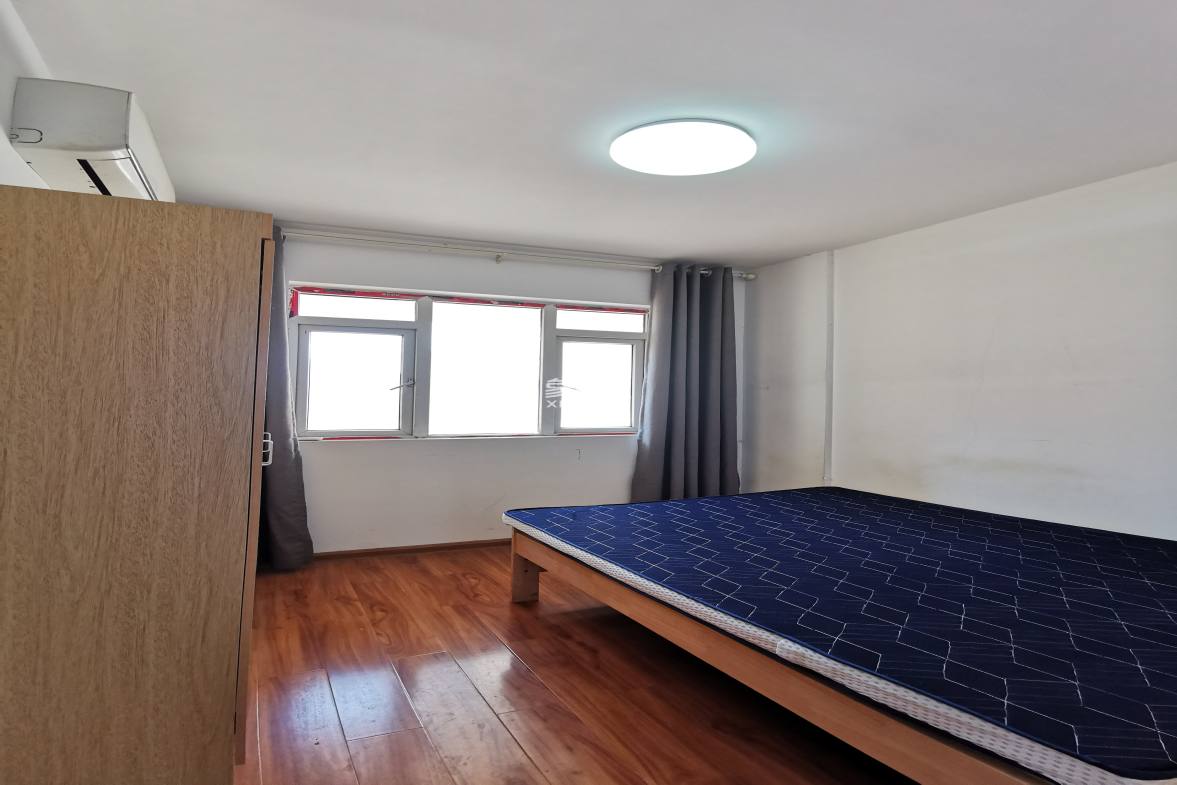 莲香园 3室2厅2卫 2100.0元/月 莲香园 3室2厅2卫 2100.0元/月室内图