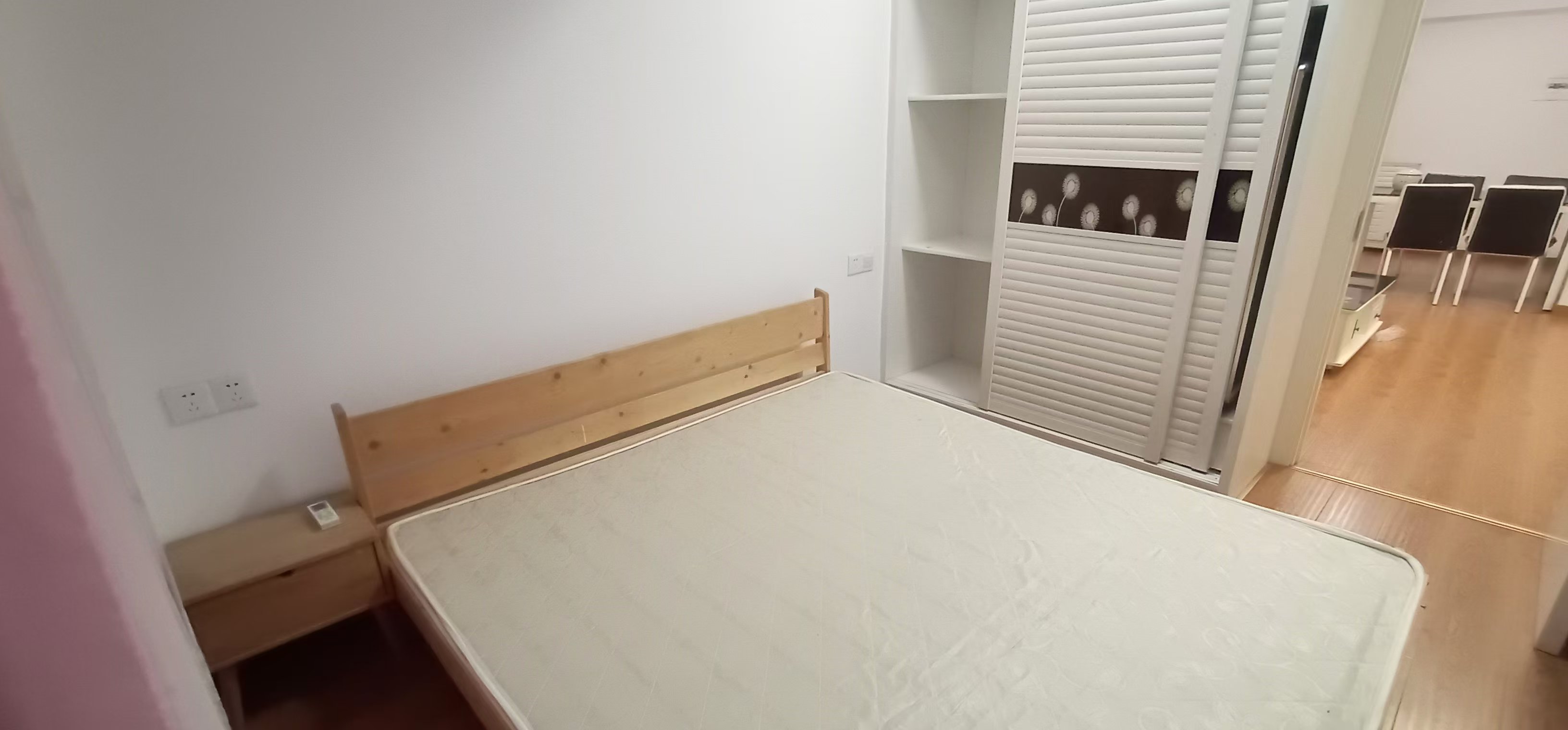 中房电脑大市场 2室1厅1卫 1350.0元/月 中房电脑大市场 2室1厅1卫 1350.0元/月室内图