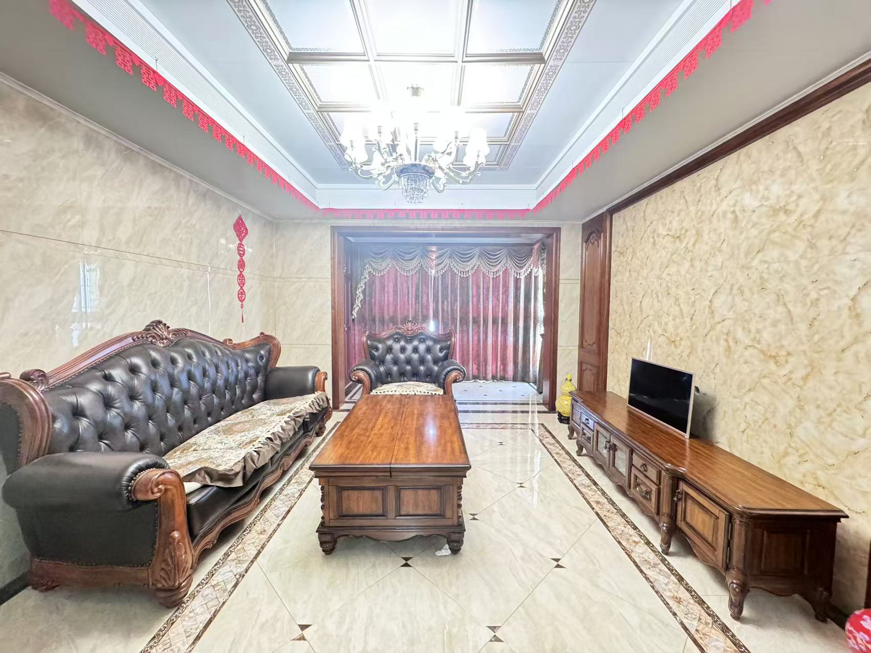 经世皇城 3室2厅2卫 88.0万 经世皇城 3室2厅2卫 88.0万室内图