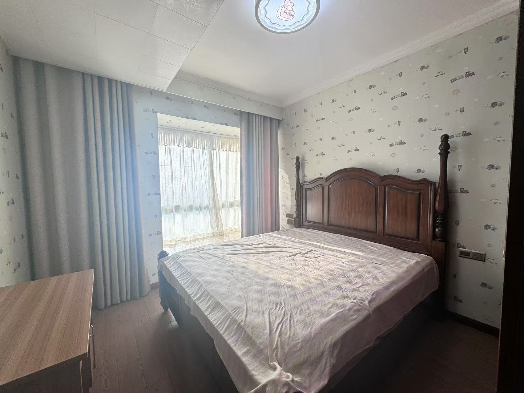 经世皇城 3室2厅2卫 88.0万 经世皇城 3室2厅2卫 88.0万室内图