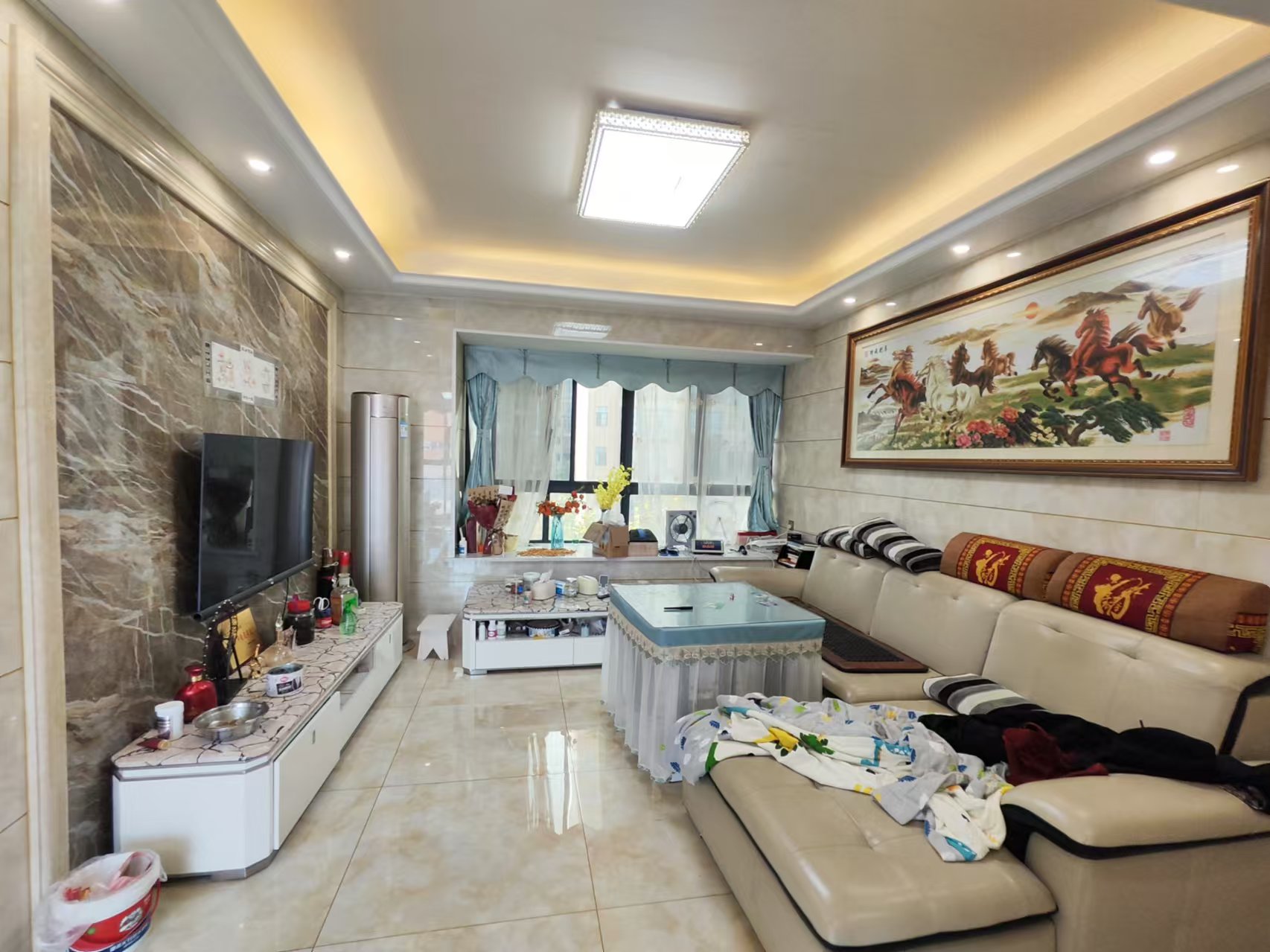 武广国际学苑  3室2厅2卫    100.0万 武广国际学苑  3室2厅2卫    100.0万室内图