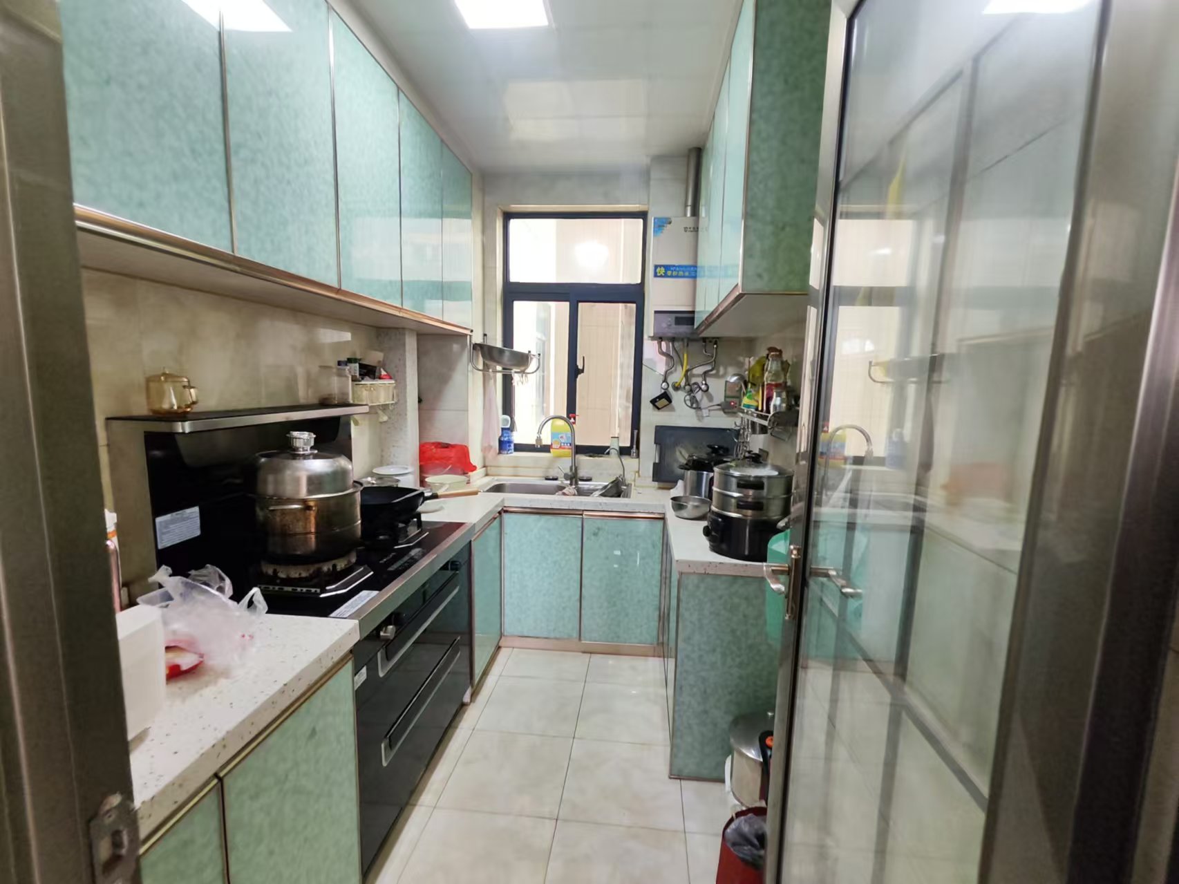 武广国际学苑  3室2厅2卫    100.0万 武广国际学苑  3室2厅2卫    100.0万室内图