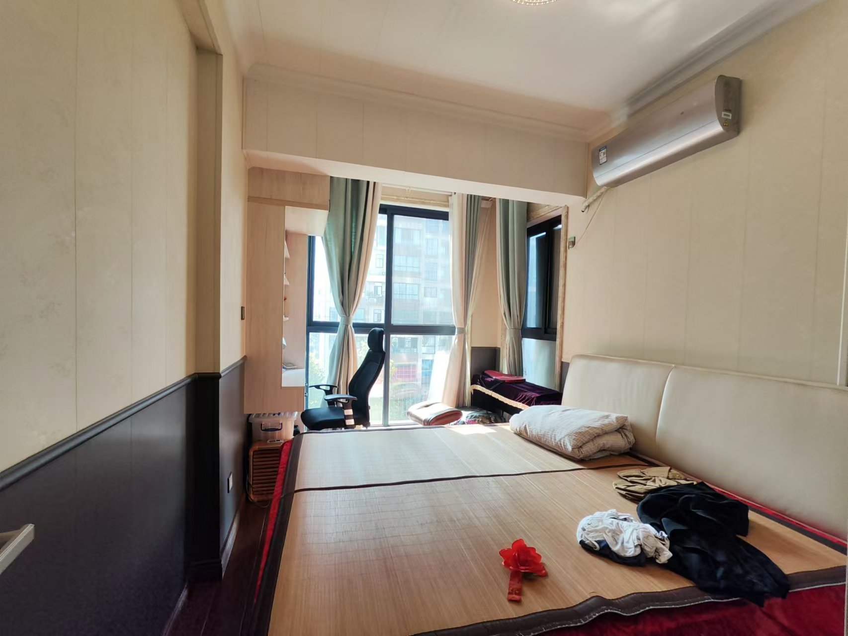 武广国际学苑  3室2厅2卫    100.0万 武广国际学苑  3室2厅2卫    100.0万室内图