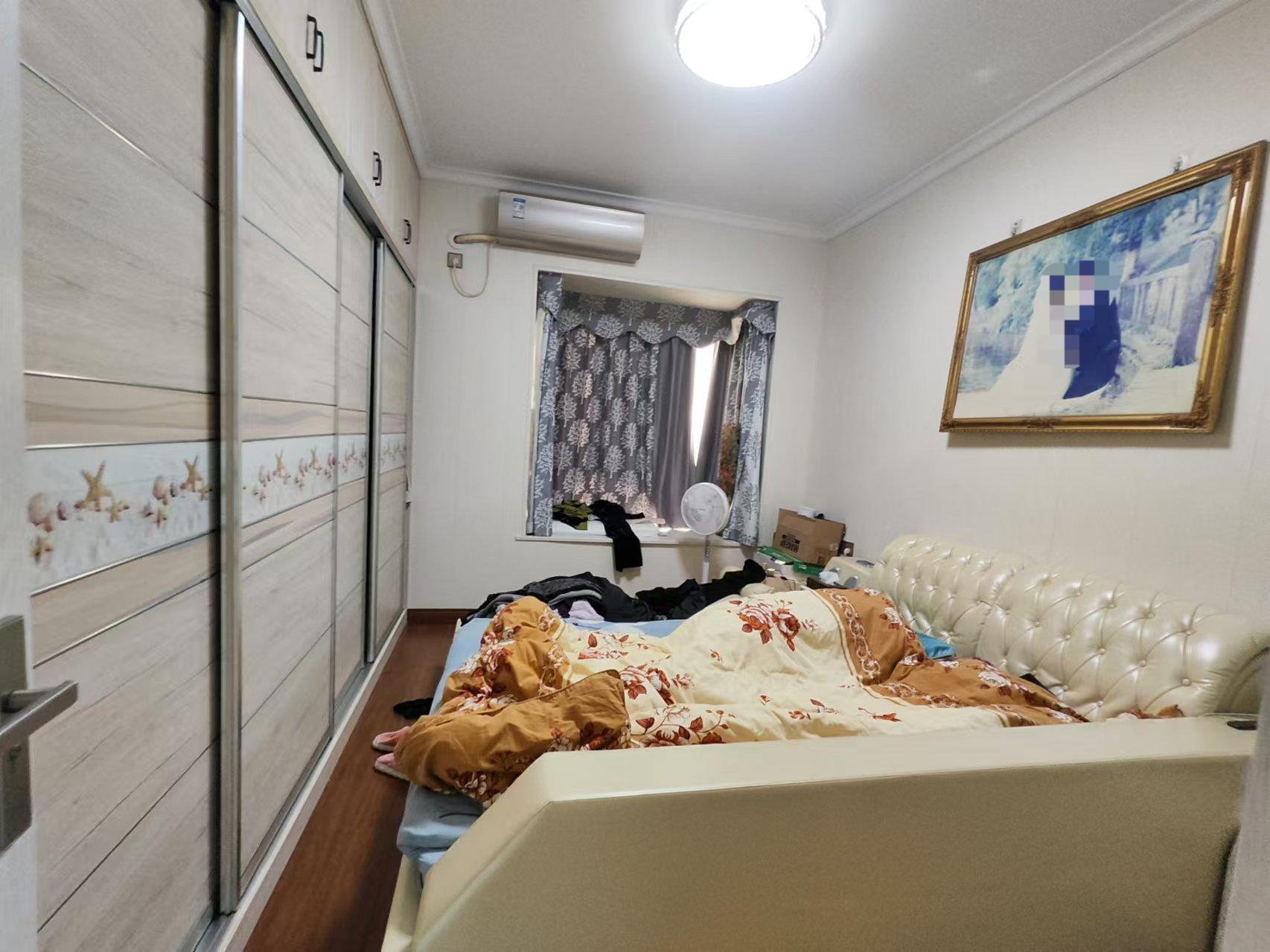 武广国际学苑  3室2厅2卫    100.0万 武广国际学苑  3室2厅2卫    100.0万室内图