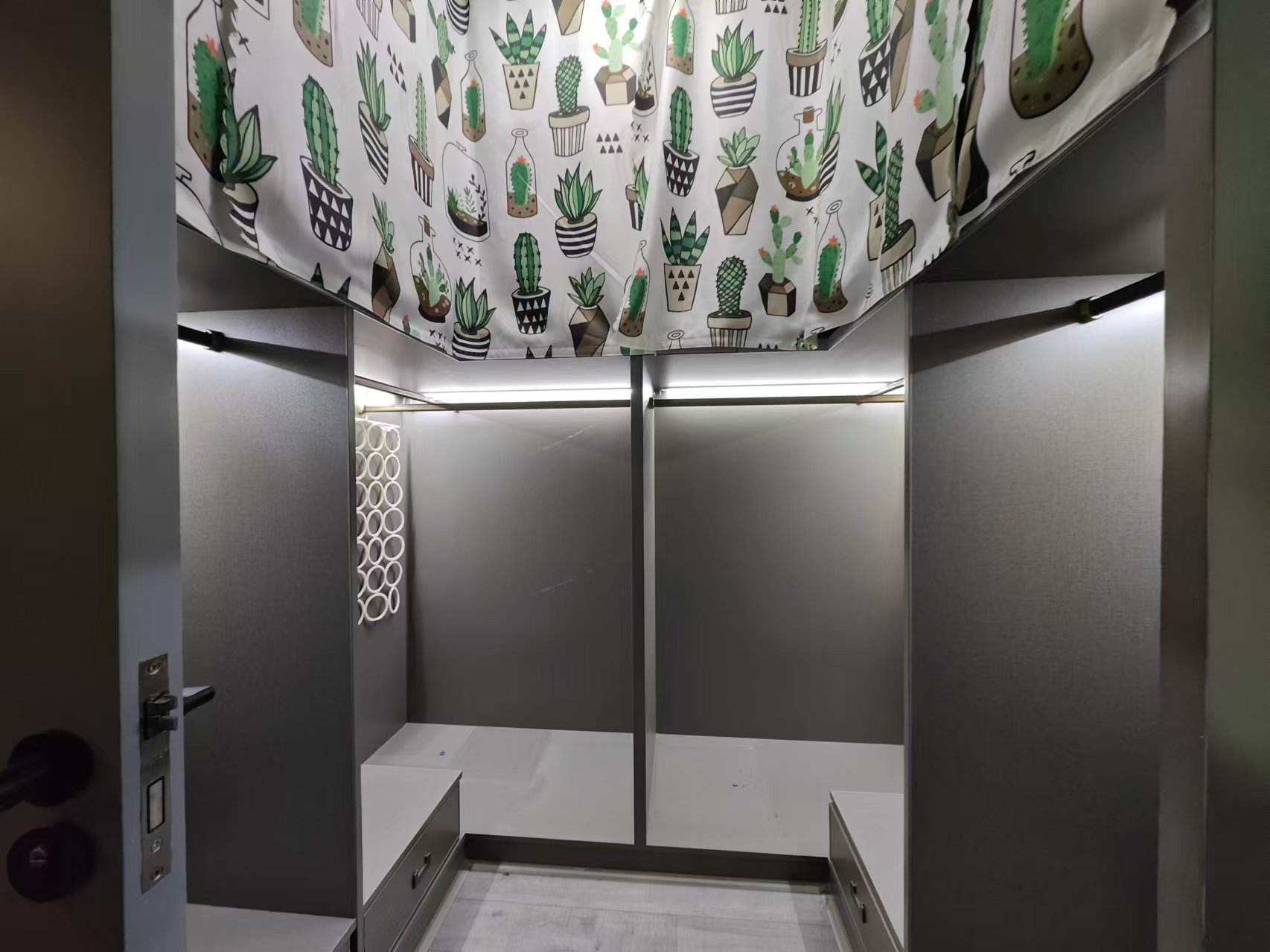 经世龙城 5室2厅2卫 152.0万 经世龙城 5室2厅2卫 152.0万室内图