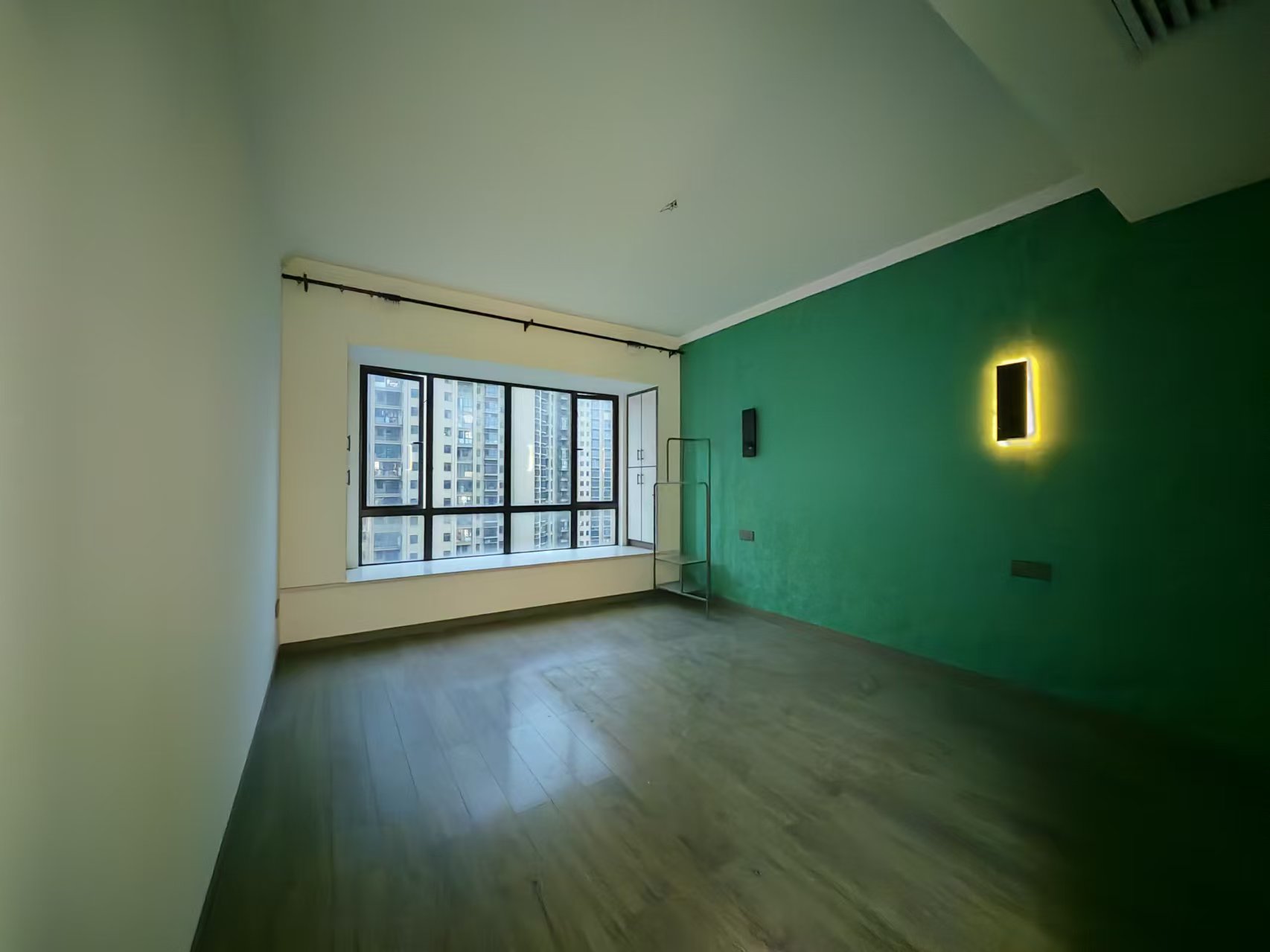 经世龙城 5室2厅2卫 152.0万 经世龙城 5室2厅2卫 152.0万室内图