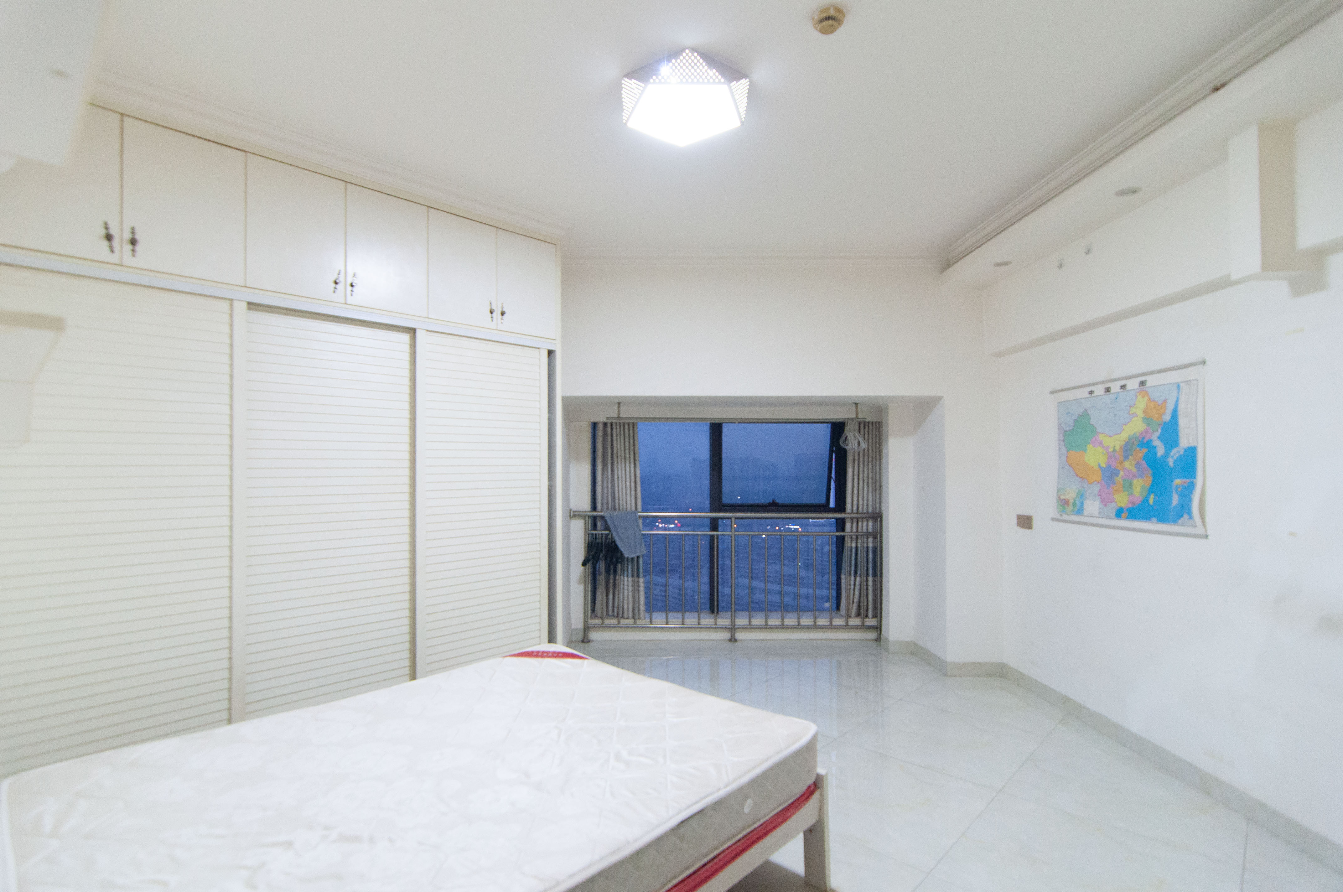 达美D6区  1室1厅1卫   42.00万其他