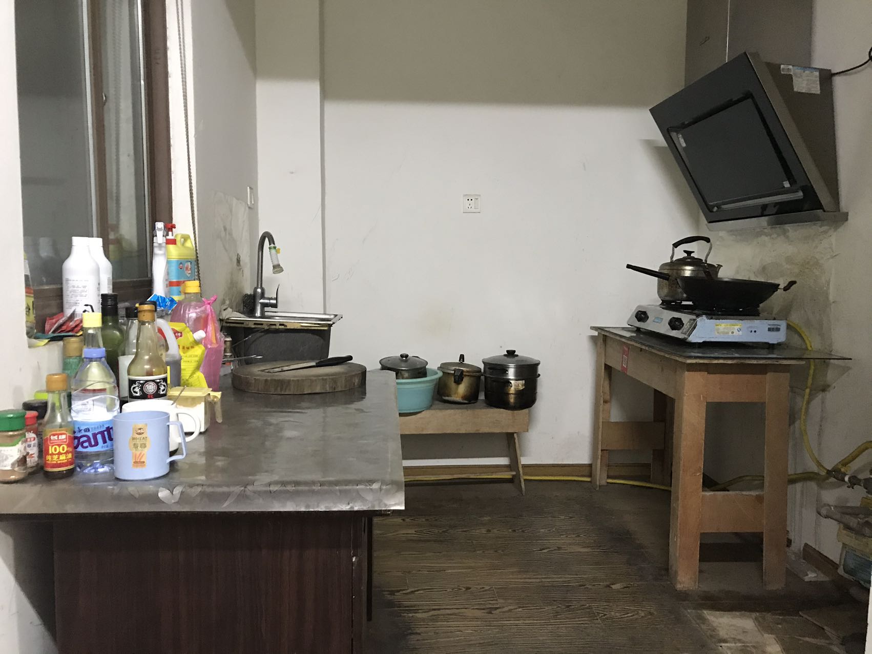 第六都(陆都小区) 4室2厅1卫 4000.0元/月 第六都(陆都小区) 4室2厅1卫 4000.0元/月室内图