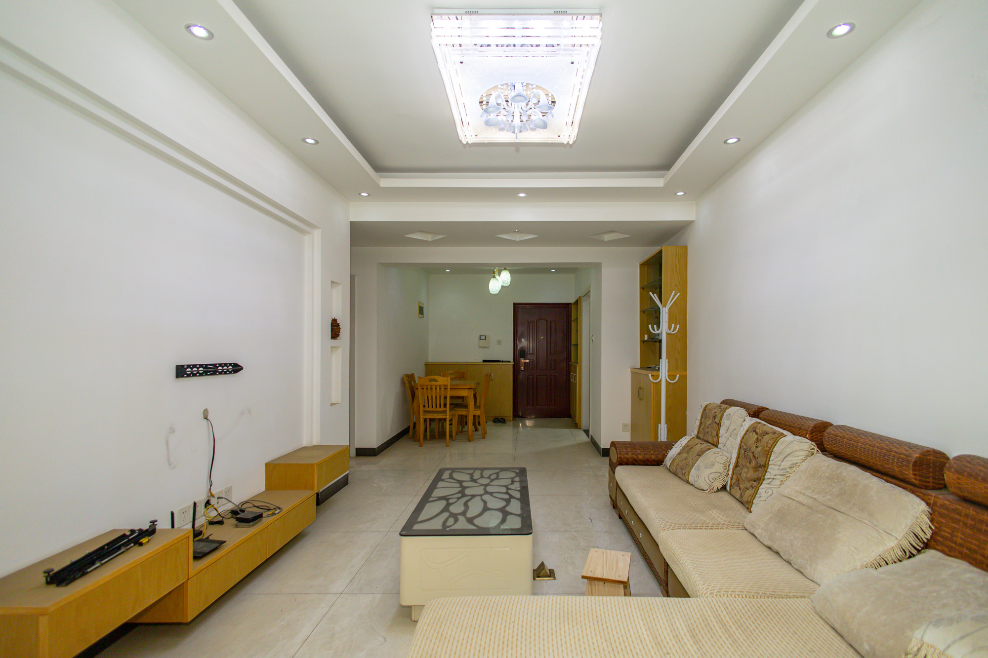 时代星城 2室2厅1卫 45.0万 时代星城 2室2厅1卫 45.0万客厅