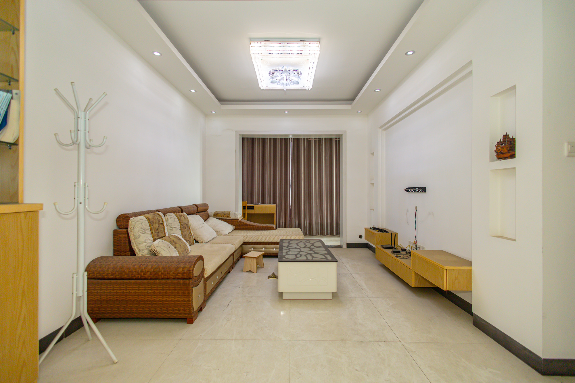 时代星城 2室2厅1卫 45.0万 时代星城 2室2厅1卫 45.0万客厅