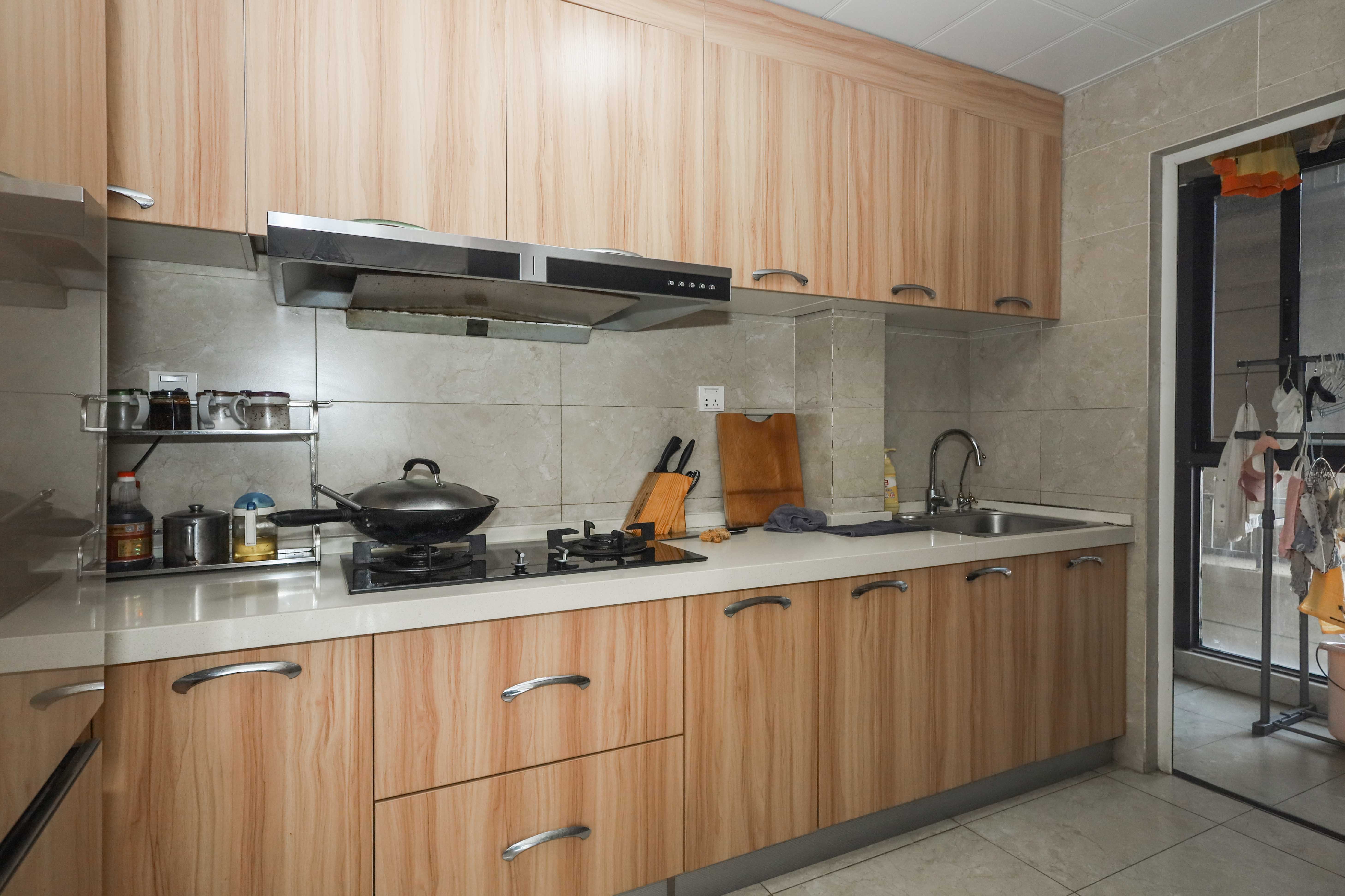 山水英伦海德广场  2室1厅1卫    60.0万 山水英伦海德广场  2室1厅1卫    60.0万厨房